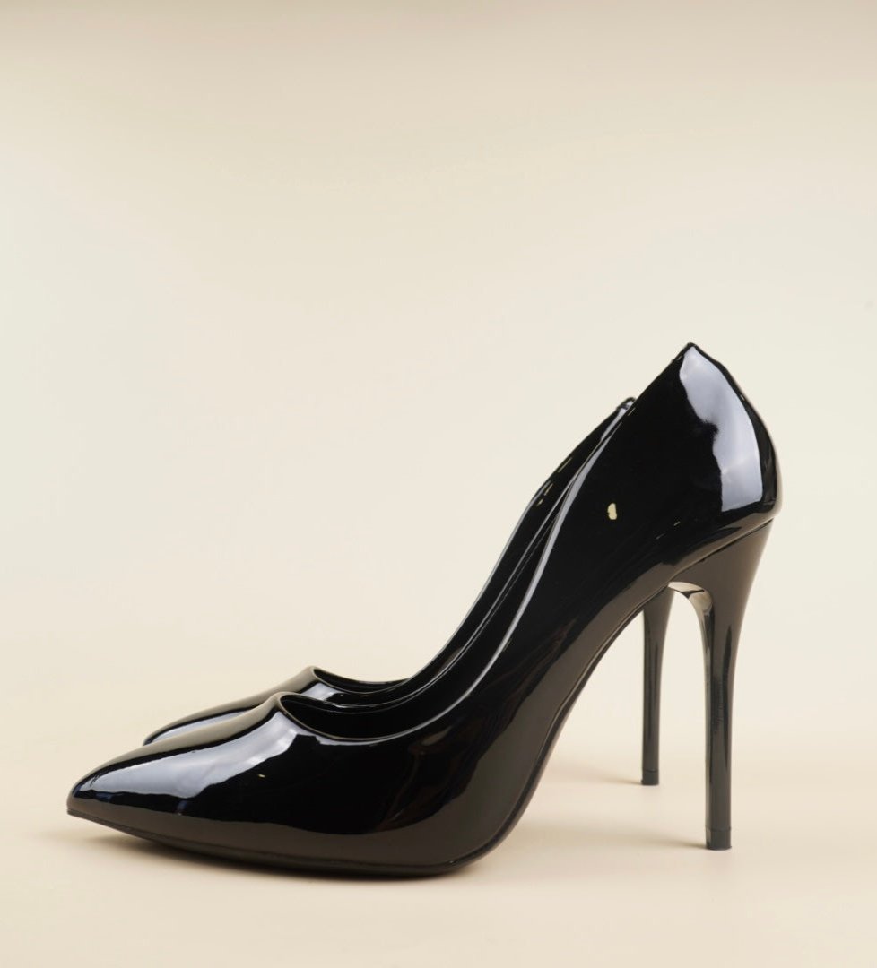 Classic High Heels - Black