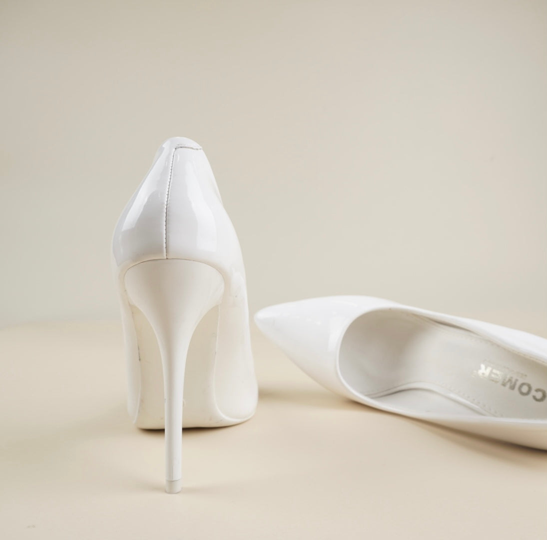 Classic High Heels - White