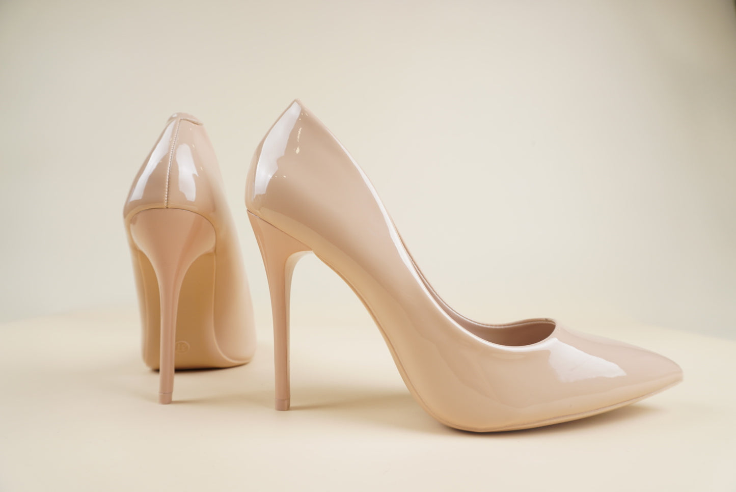 Classic High Heels - Beige