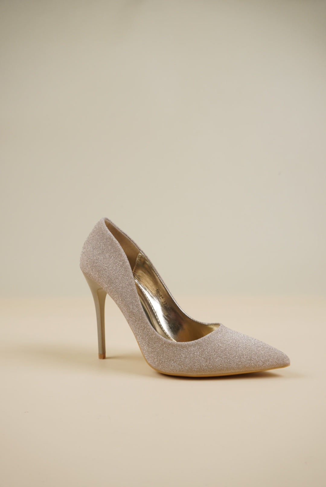 Shimmer Pumps - Gold