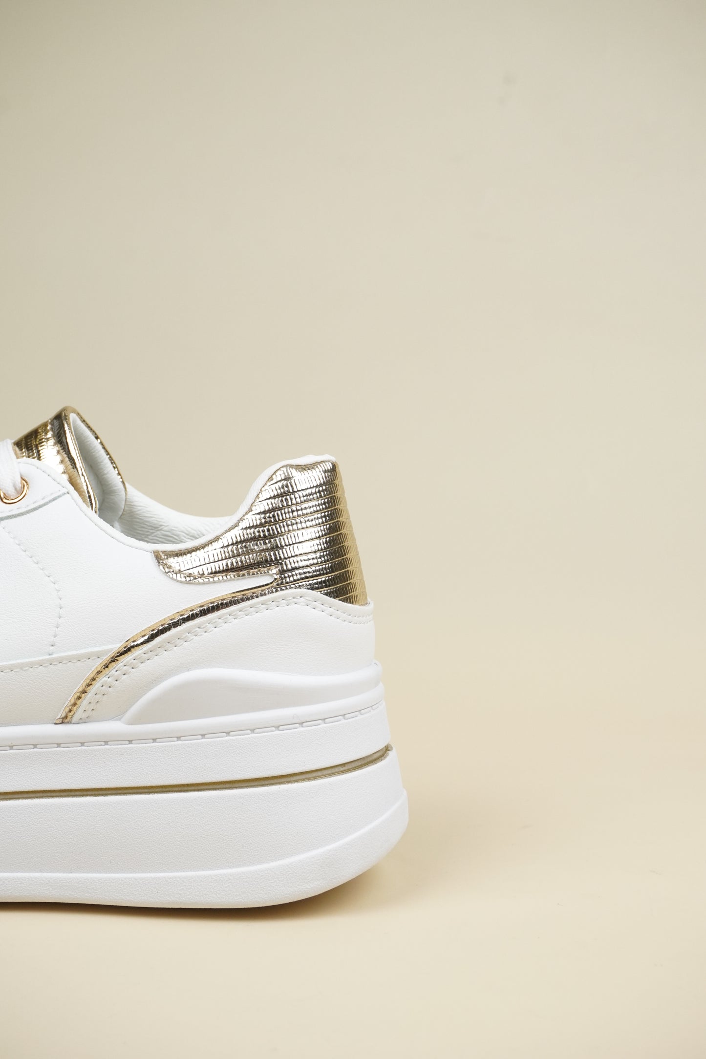 Platform Sneakers - White/Gold