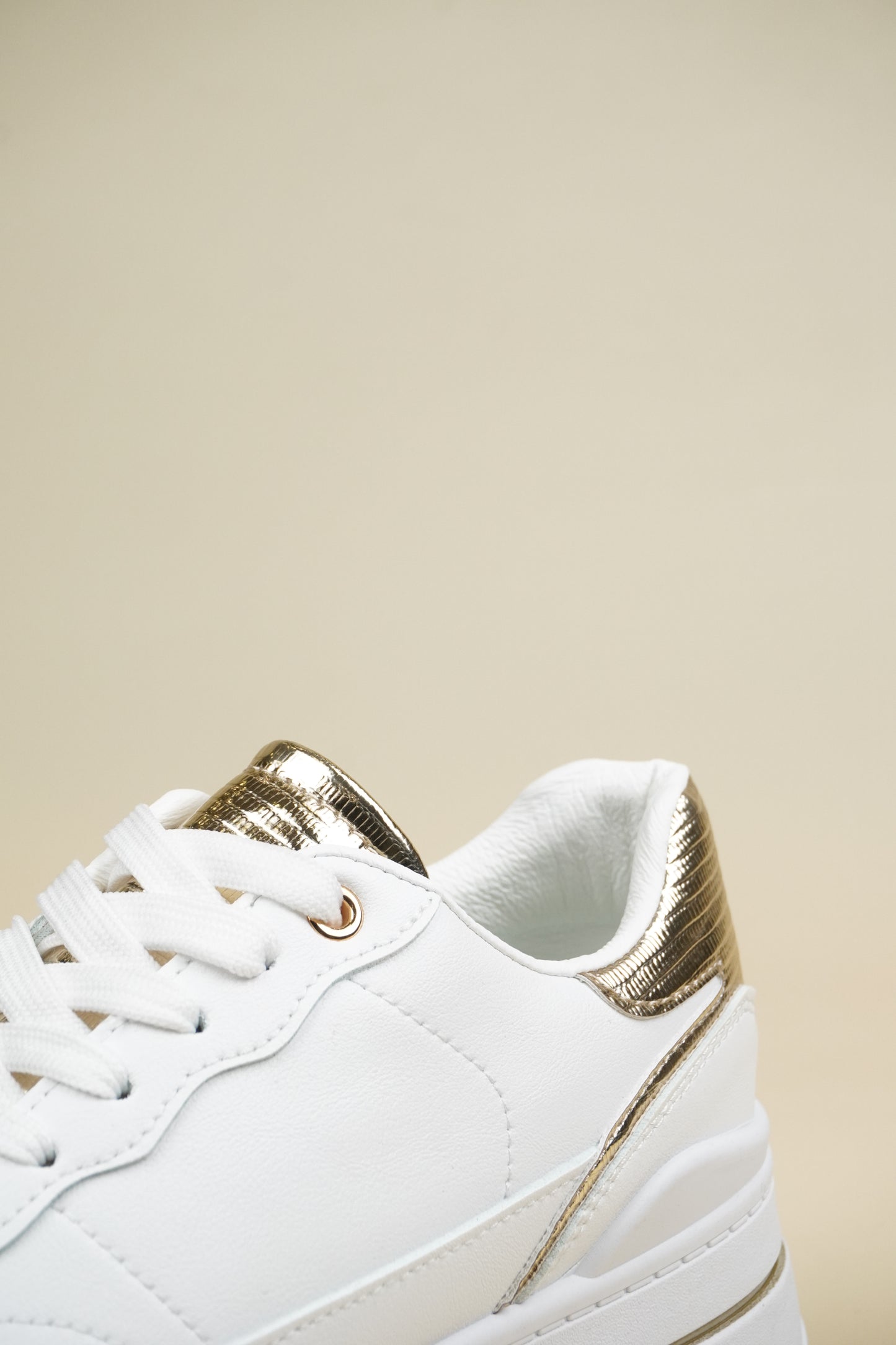 Platform Sneakers - White/Gold