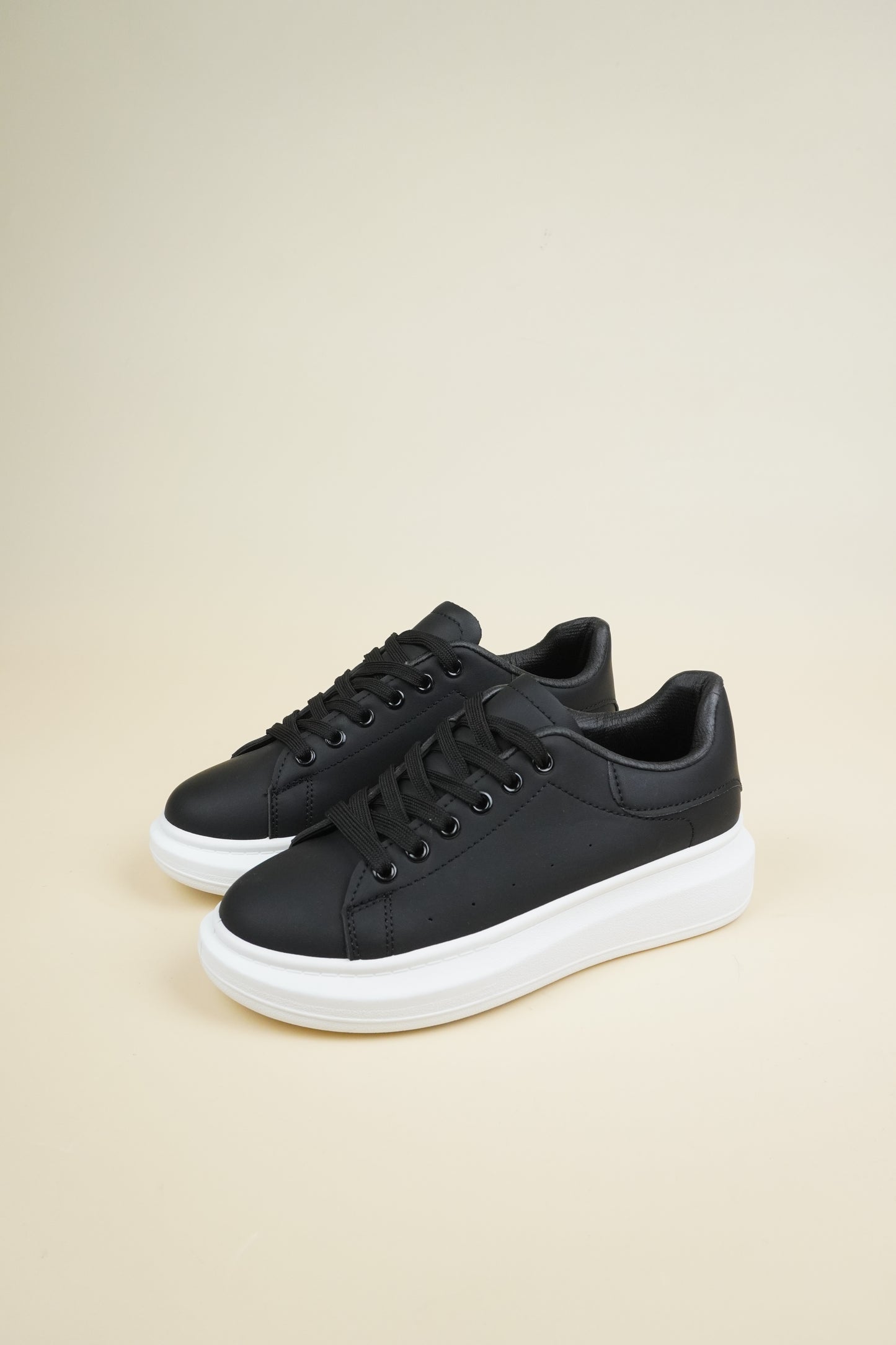 Classic Platform Sneakers - Black