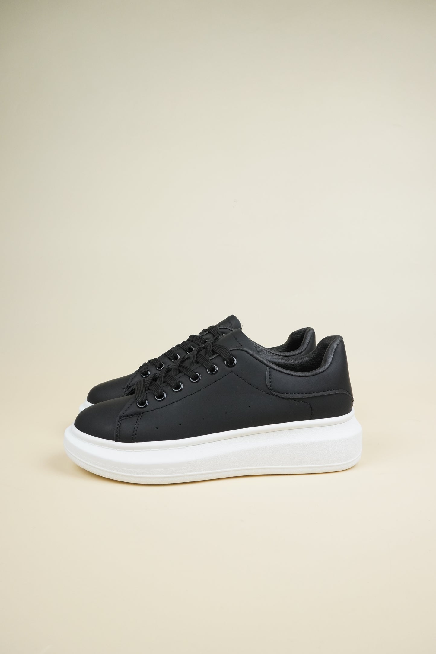 Classic Platform Sneakers - Black