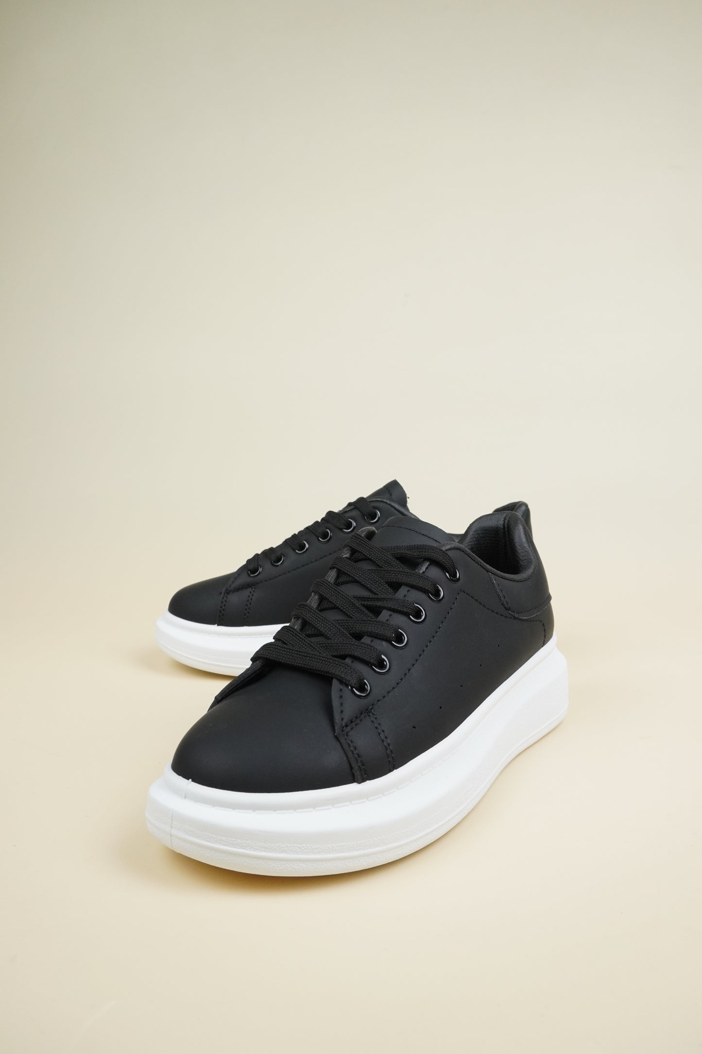 Classic Platform Sneakers - Black