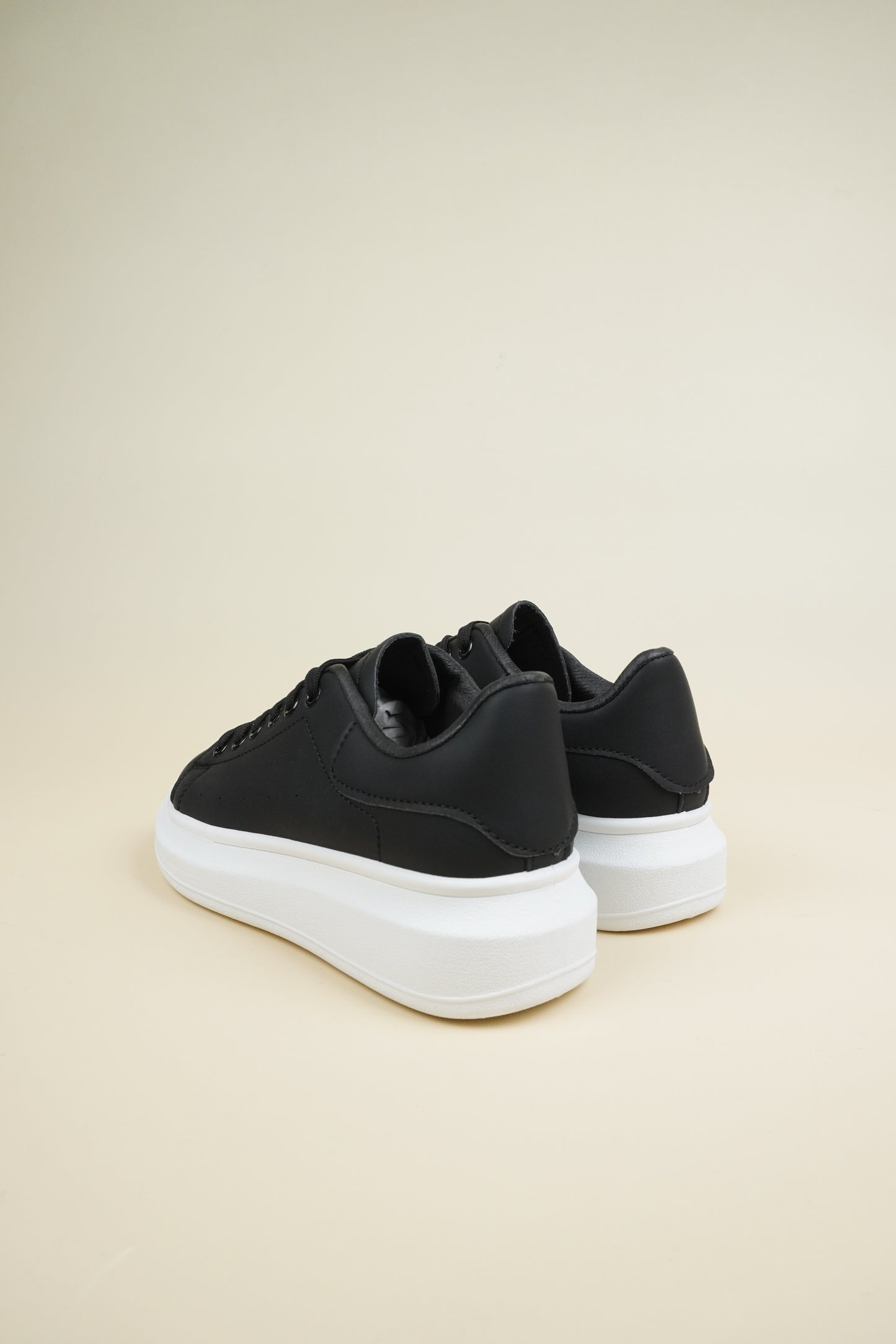 Classic Platform Sneakers - Black
