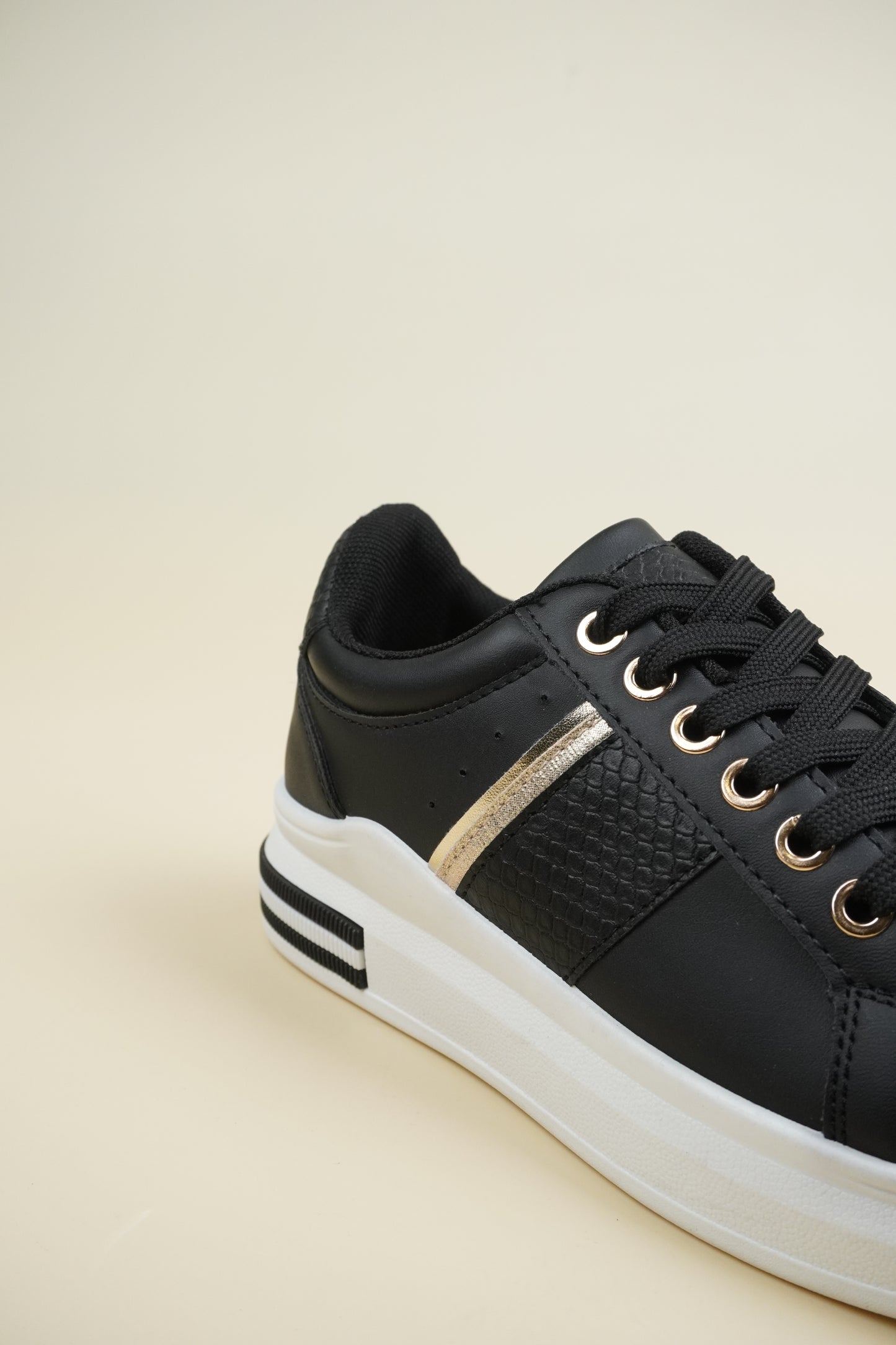 Wedge Sneakers - Black