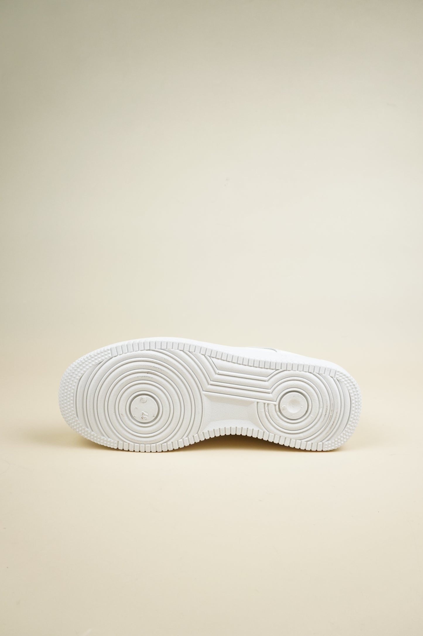 Classic Sneakers - White