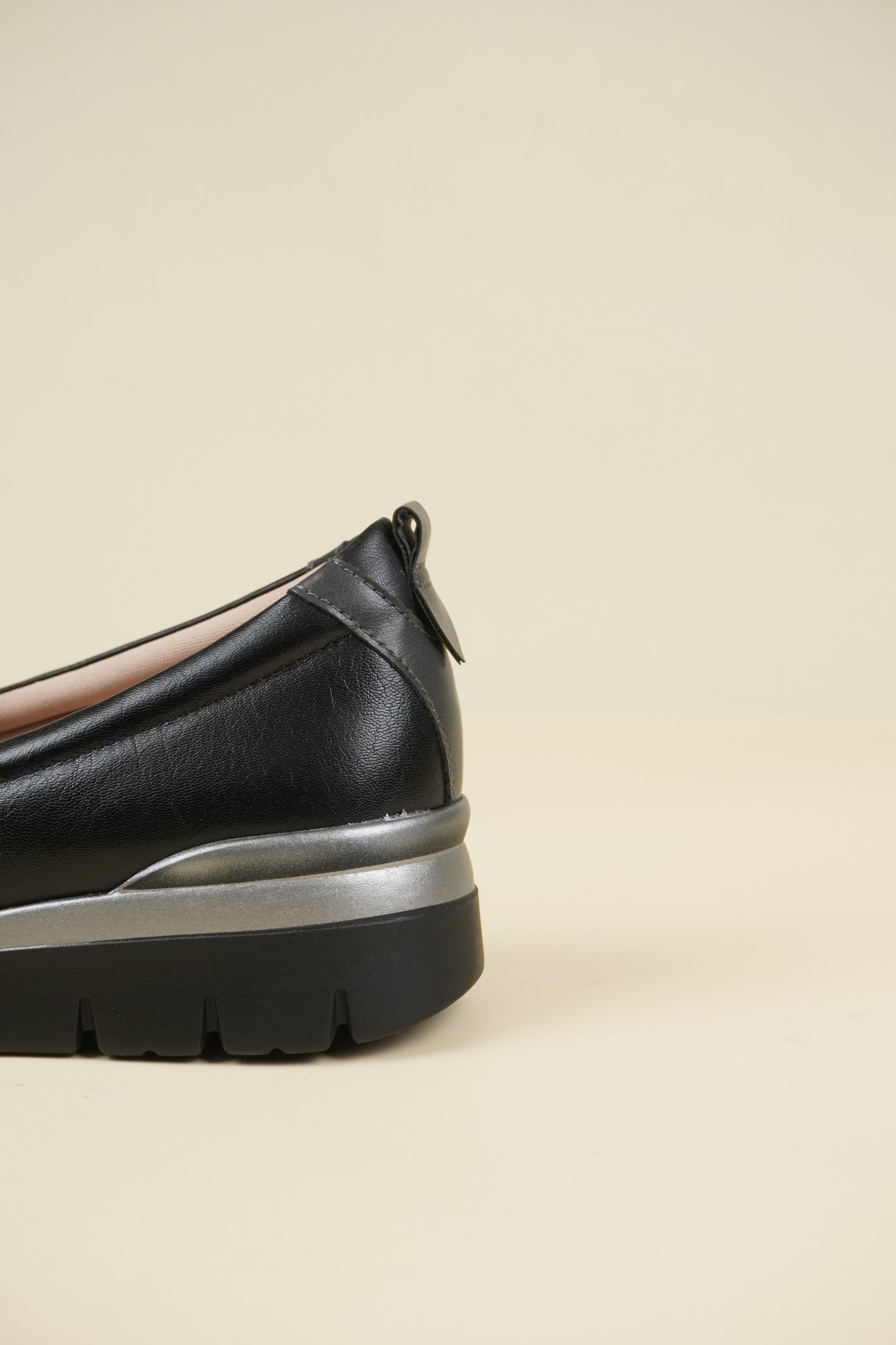 Ladies' Wedge Loafers - Black