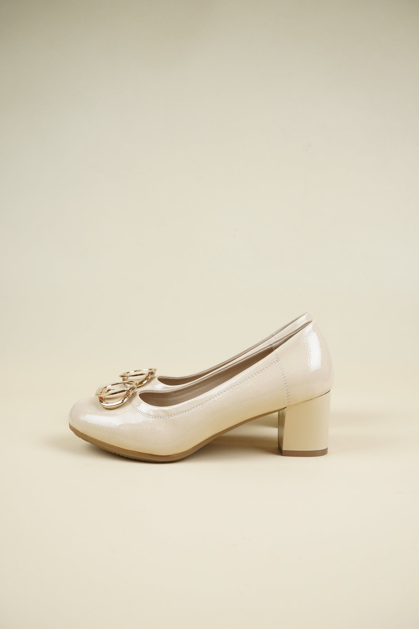 Patent Leather Pumps Low Heel - Beige