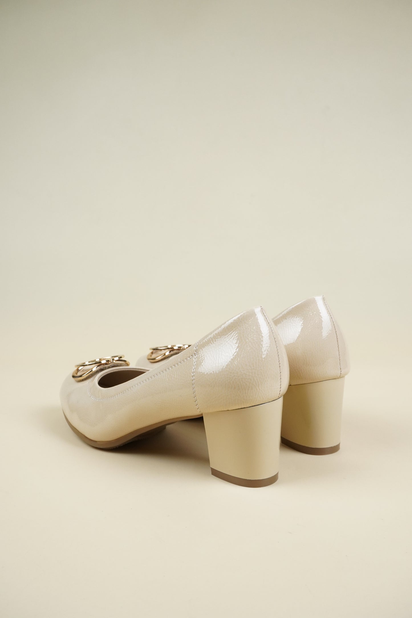Patent Leather Pumps Low Heel - Beige