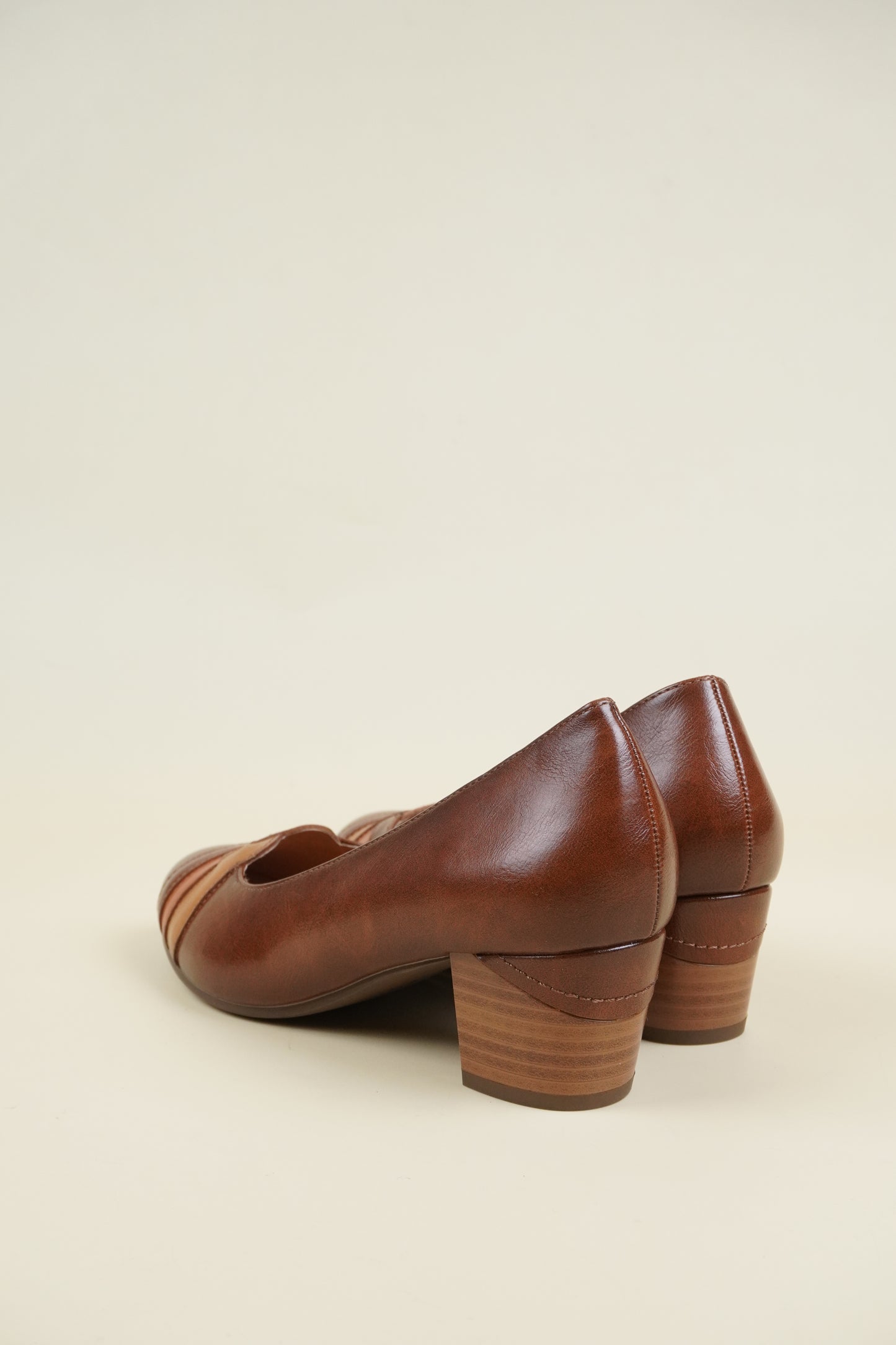 Block Heeled Court Shoes - Camel