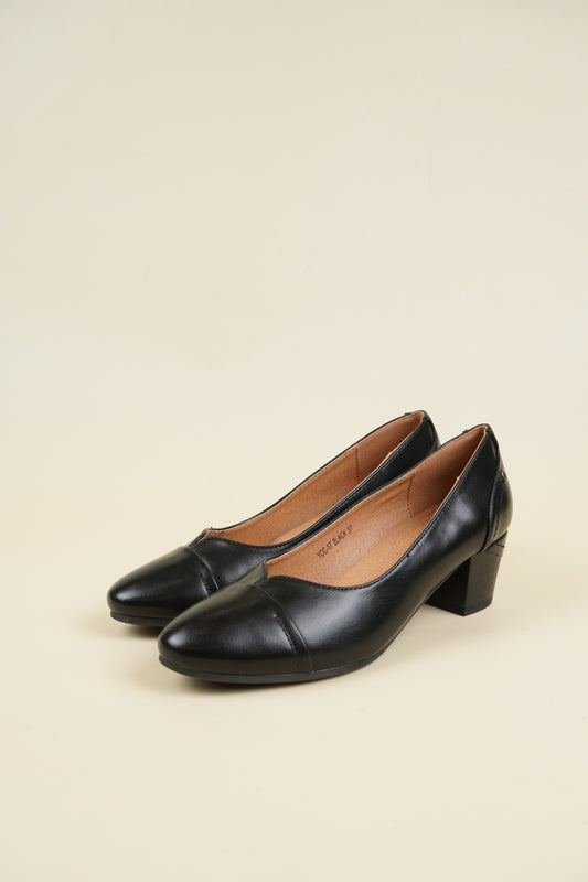 Ladies' Leather Pumps Low Heel - Black