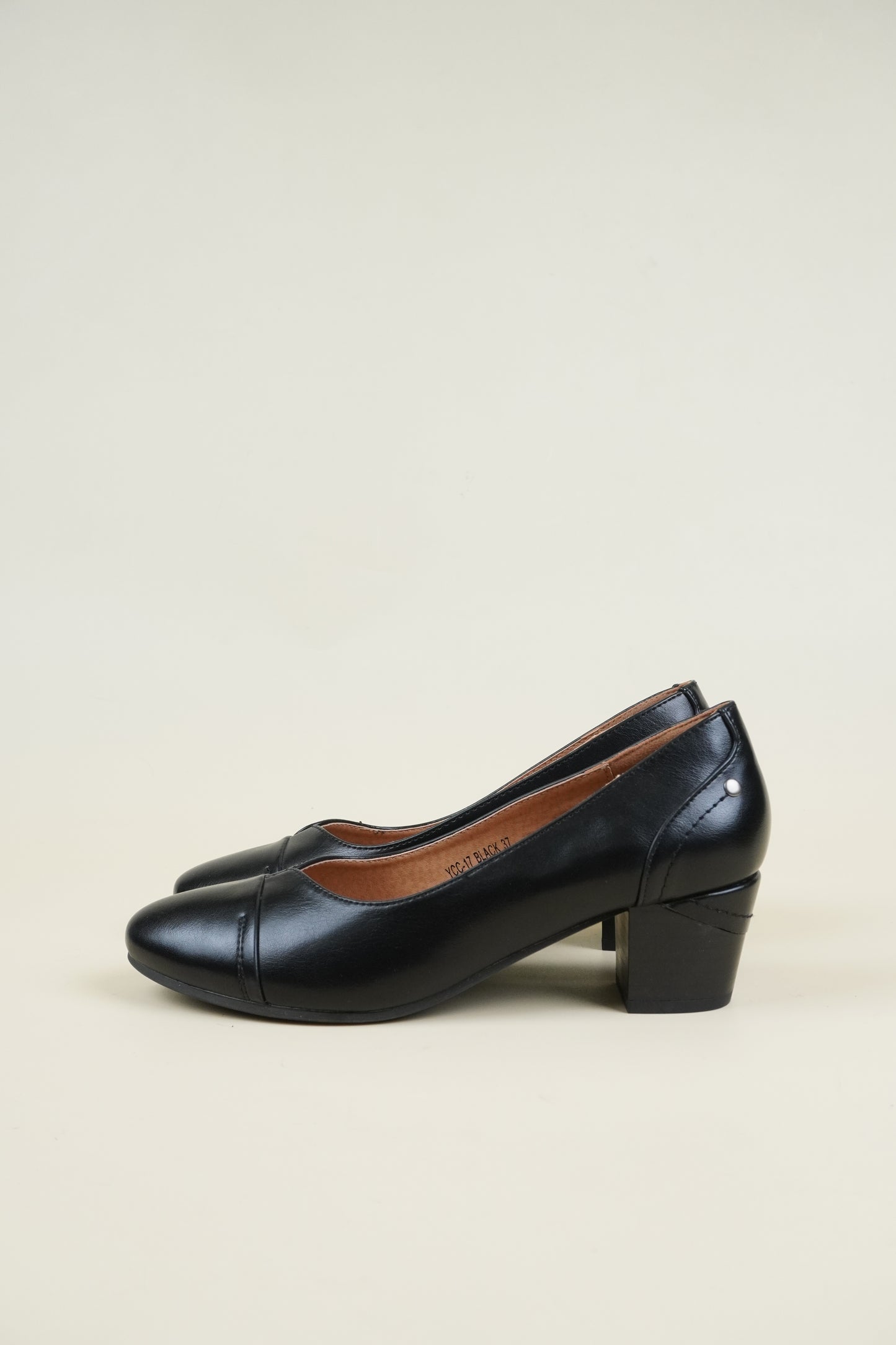 Ladies' Leather Pumps Low Heel - Black
