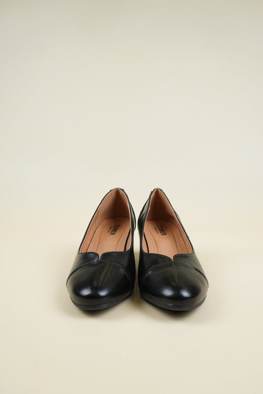 Ladies' Leather Pumps Low Heel - Black