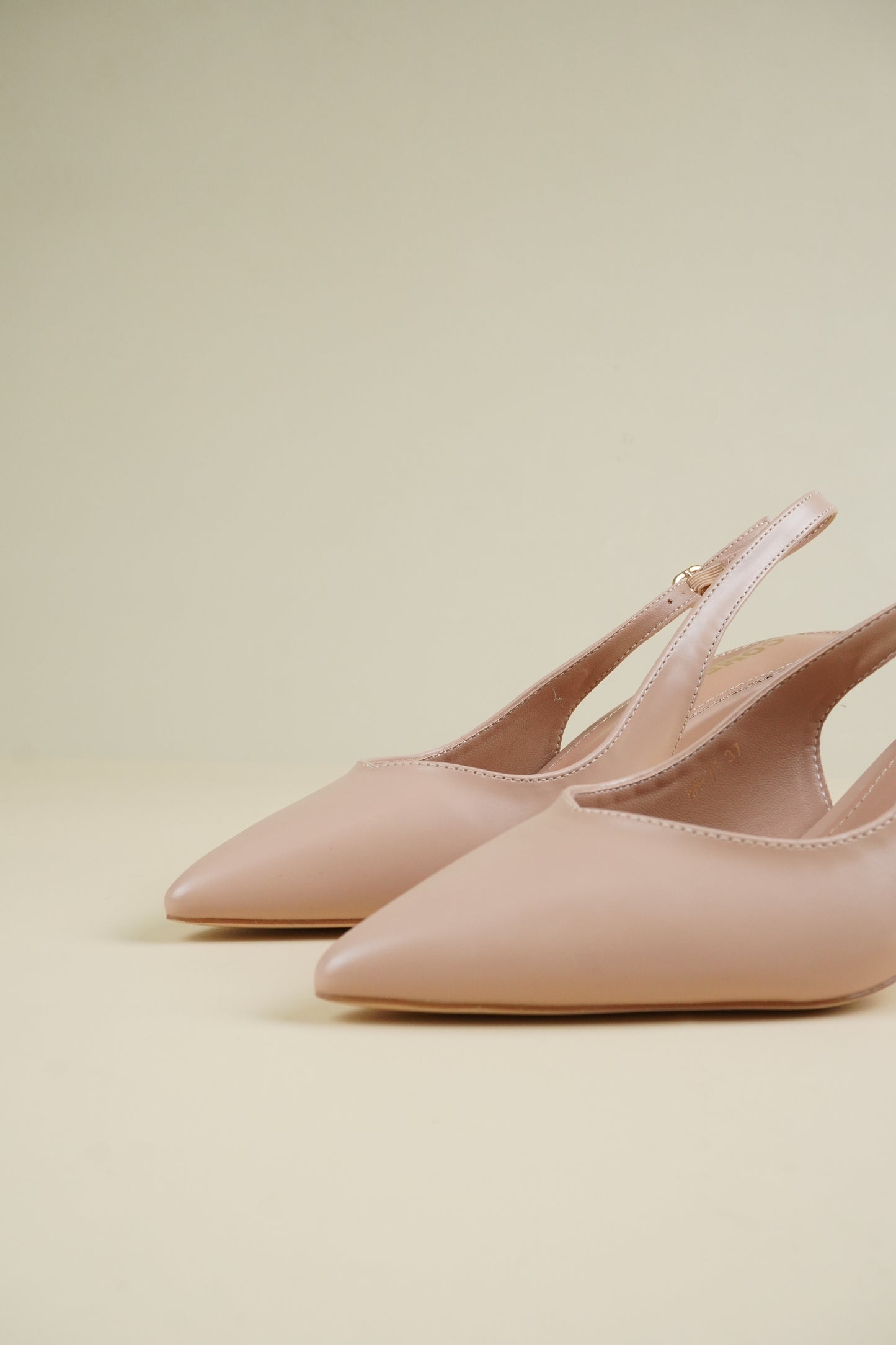 Classic Leather Slingback Heels - Nude