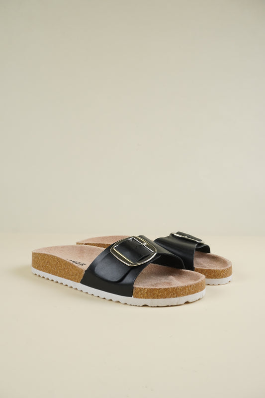 Single-Buckle Slippers - Black