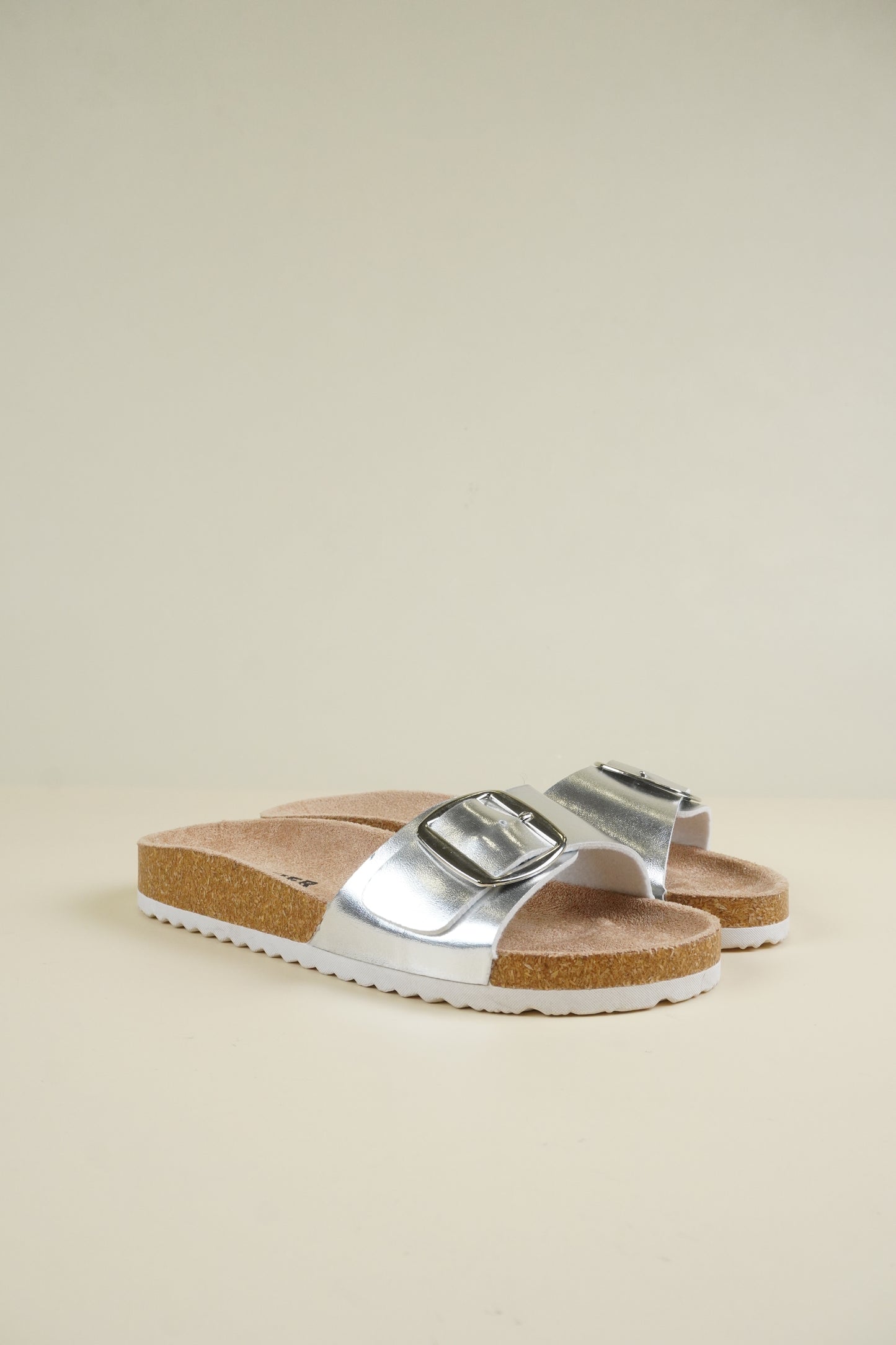 Single-Buckle Slippers - Silver