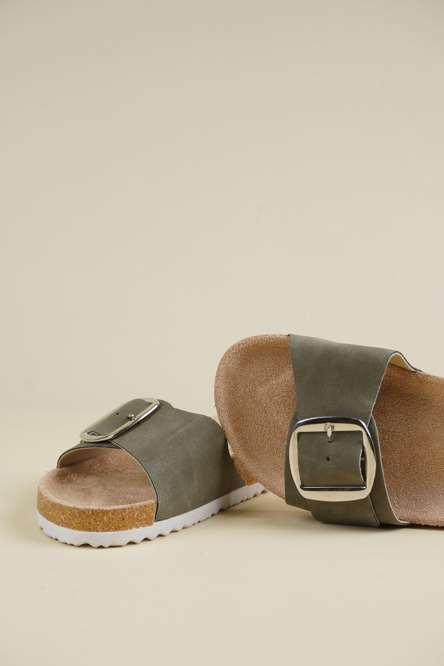 Single-Buckle Slippers - Green