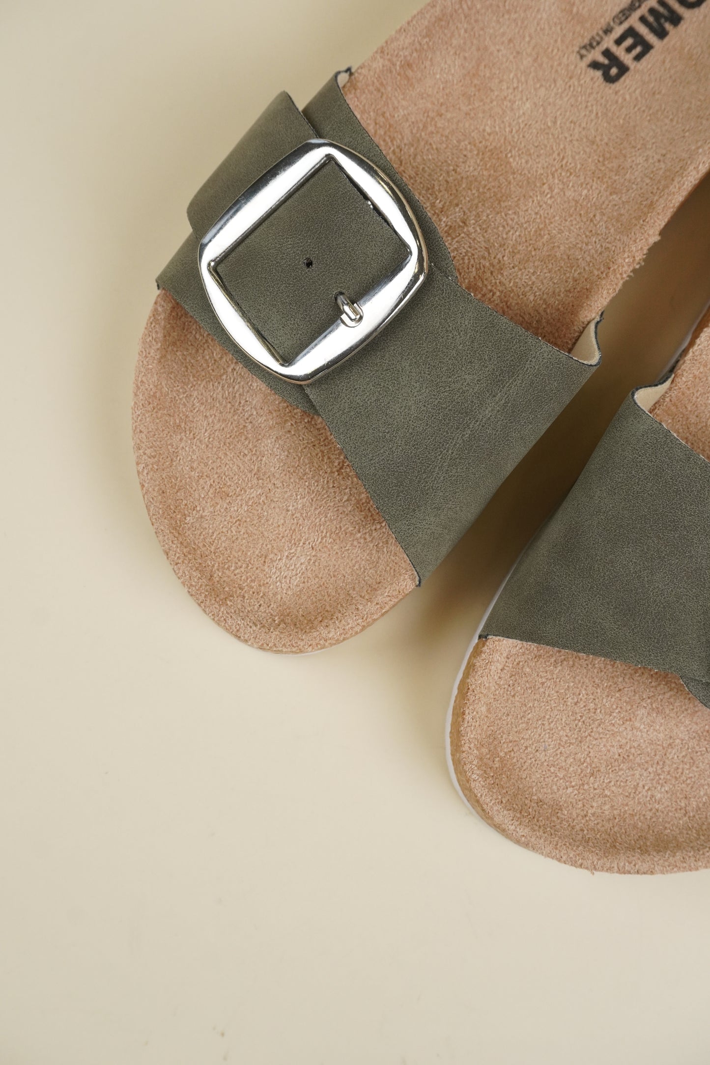 Single-Buckle Slippers - Green