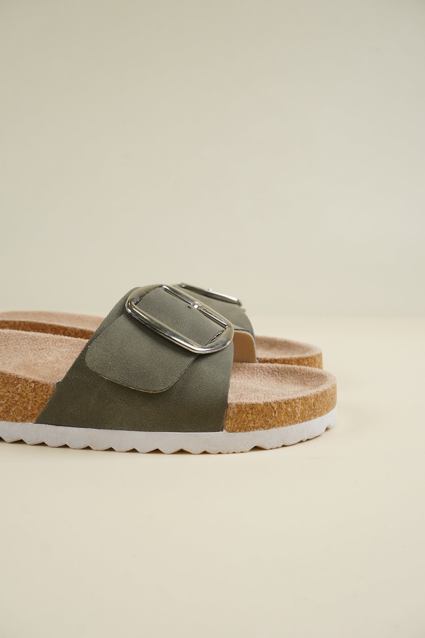 Single-Buckle Slippers - Green
