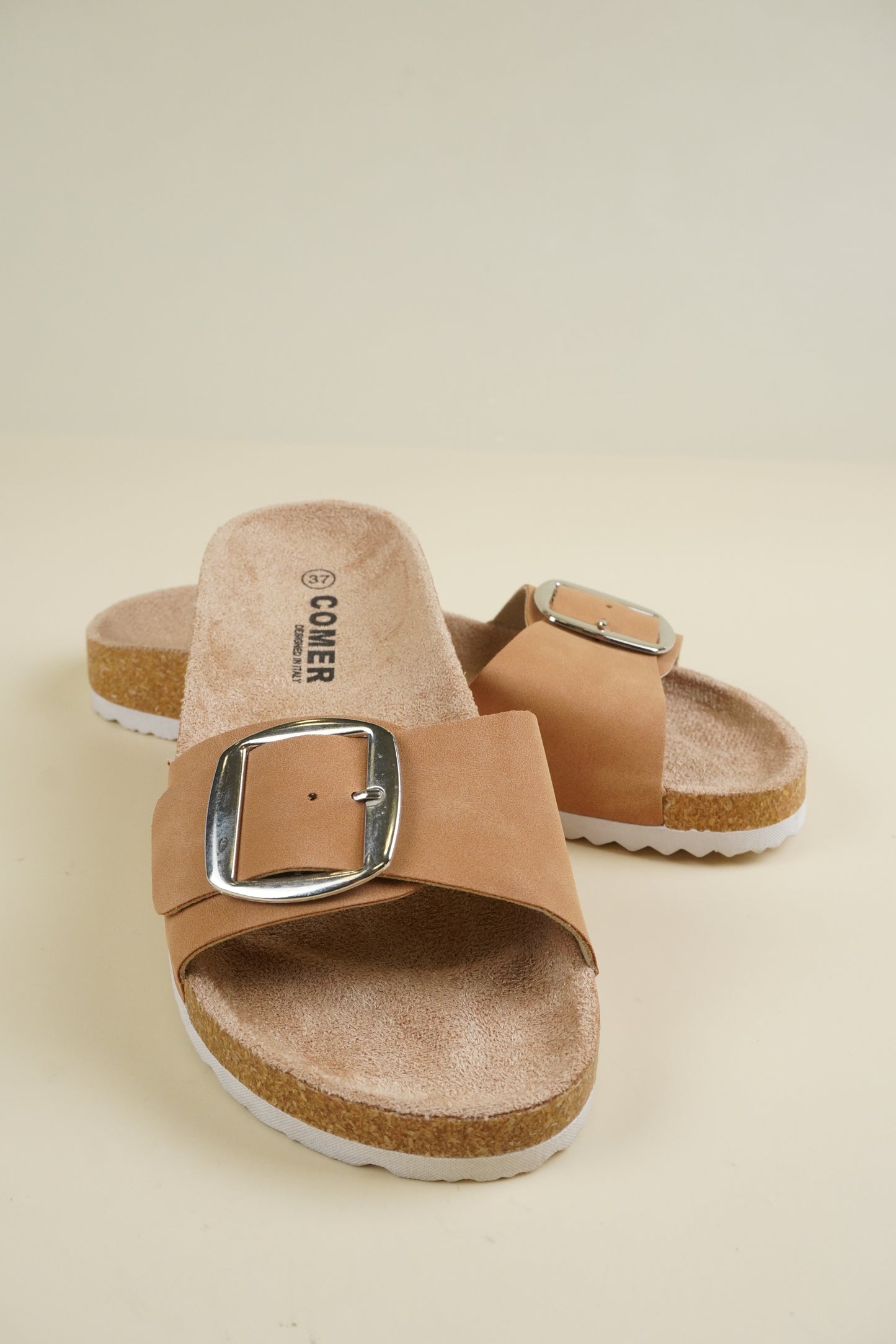 Single-Buckle Slippers - Camel