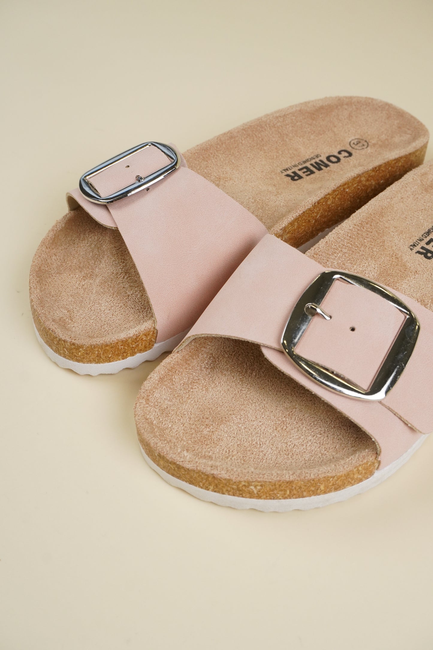 Single-Buckle Slippers - Pink