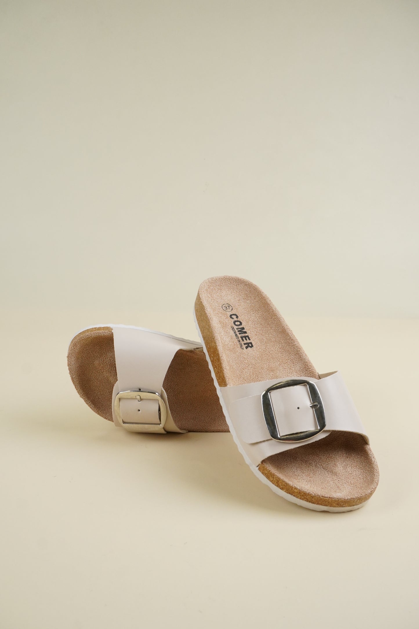 Single-Buckle Slippers - Beige