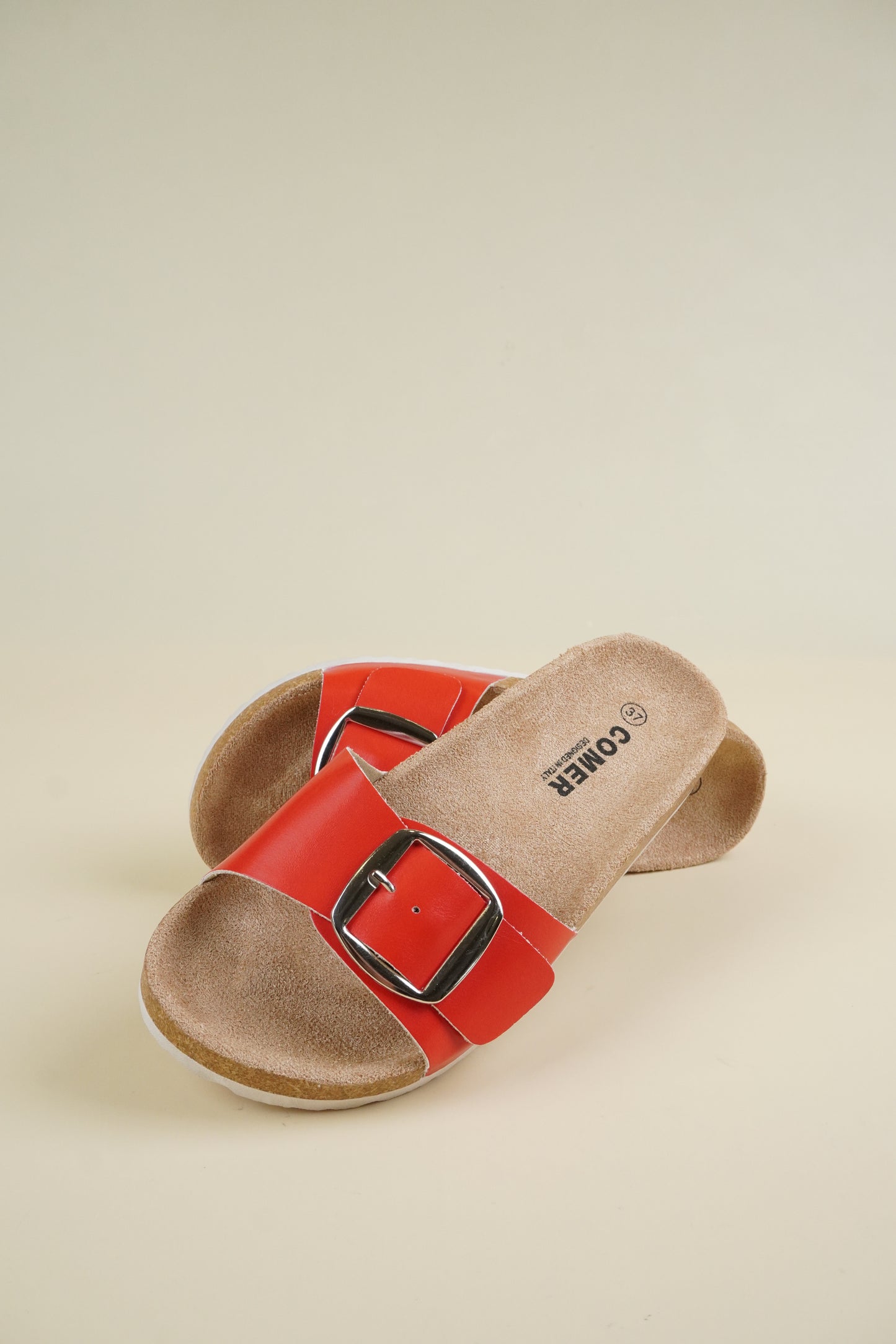 Single-Buckle Slippers - Red