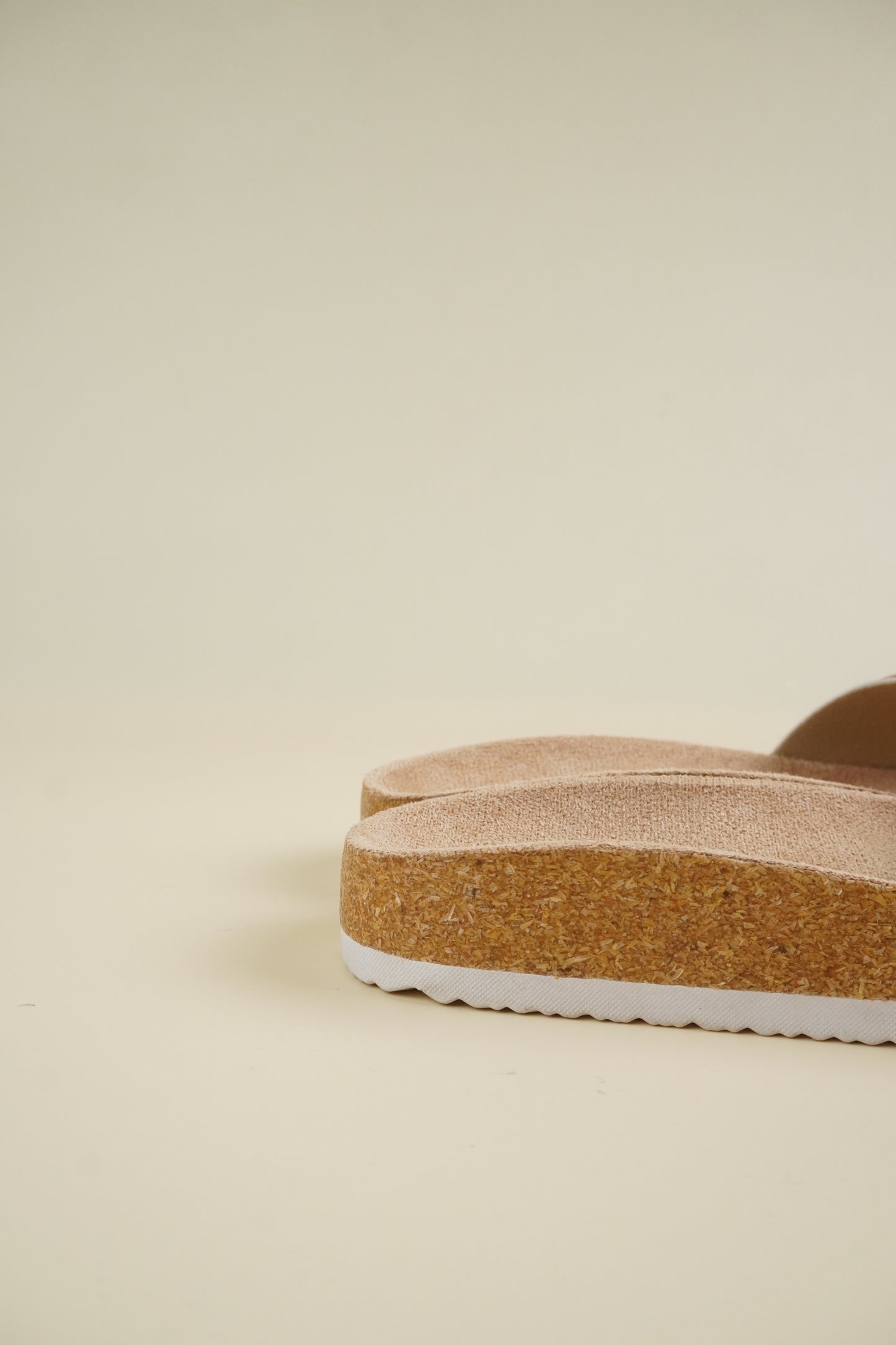 Single-Buckle Slippers - Red