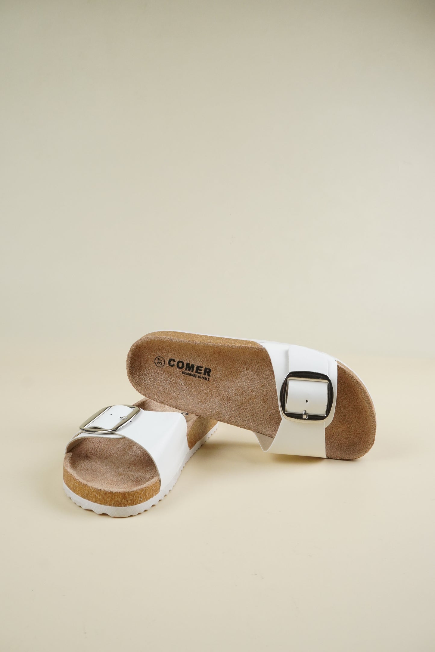 Single-Buckle Slippers - White