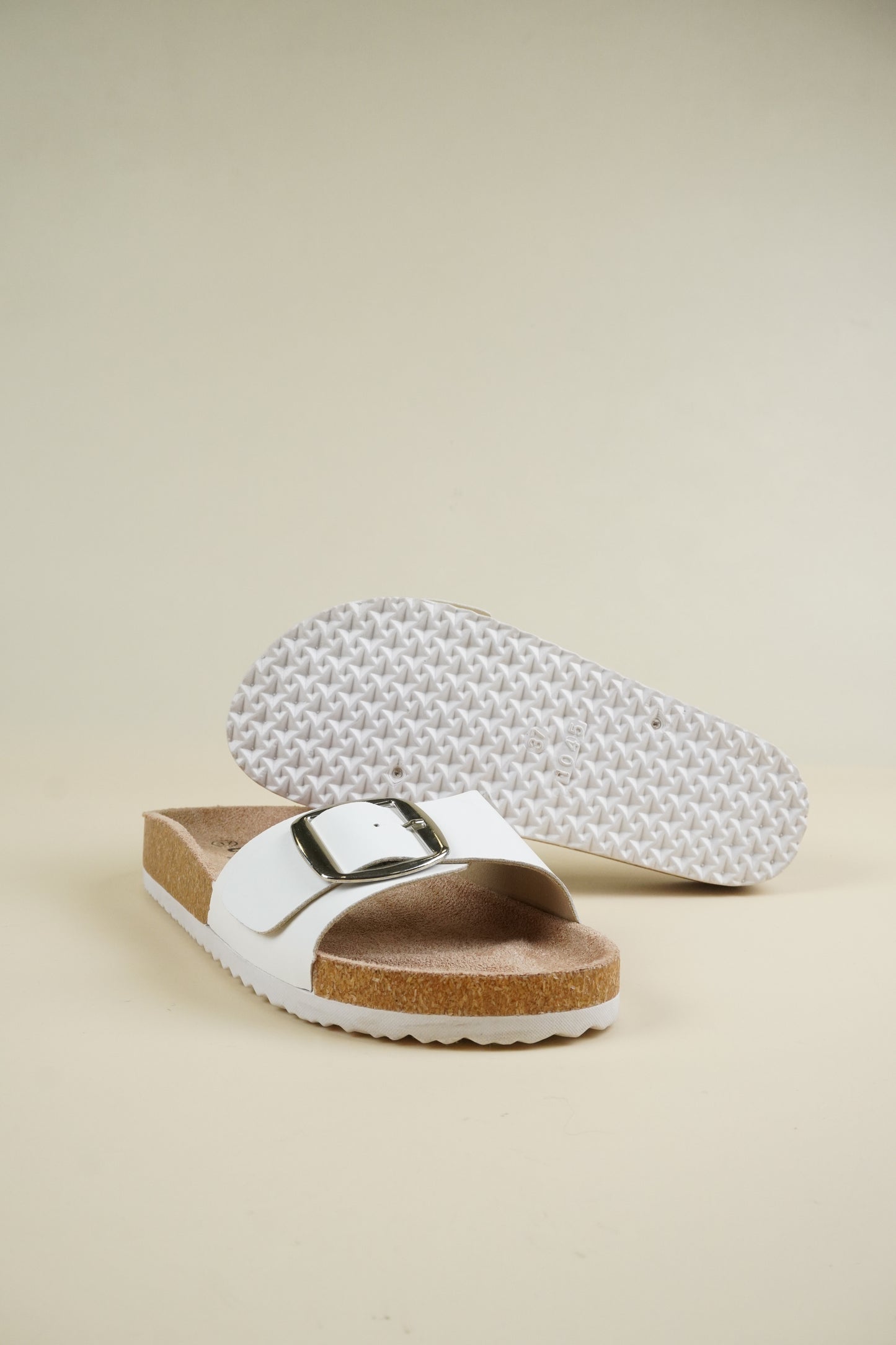 Single-Buckle Slippers - White