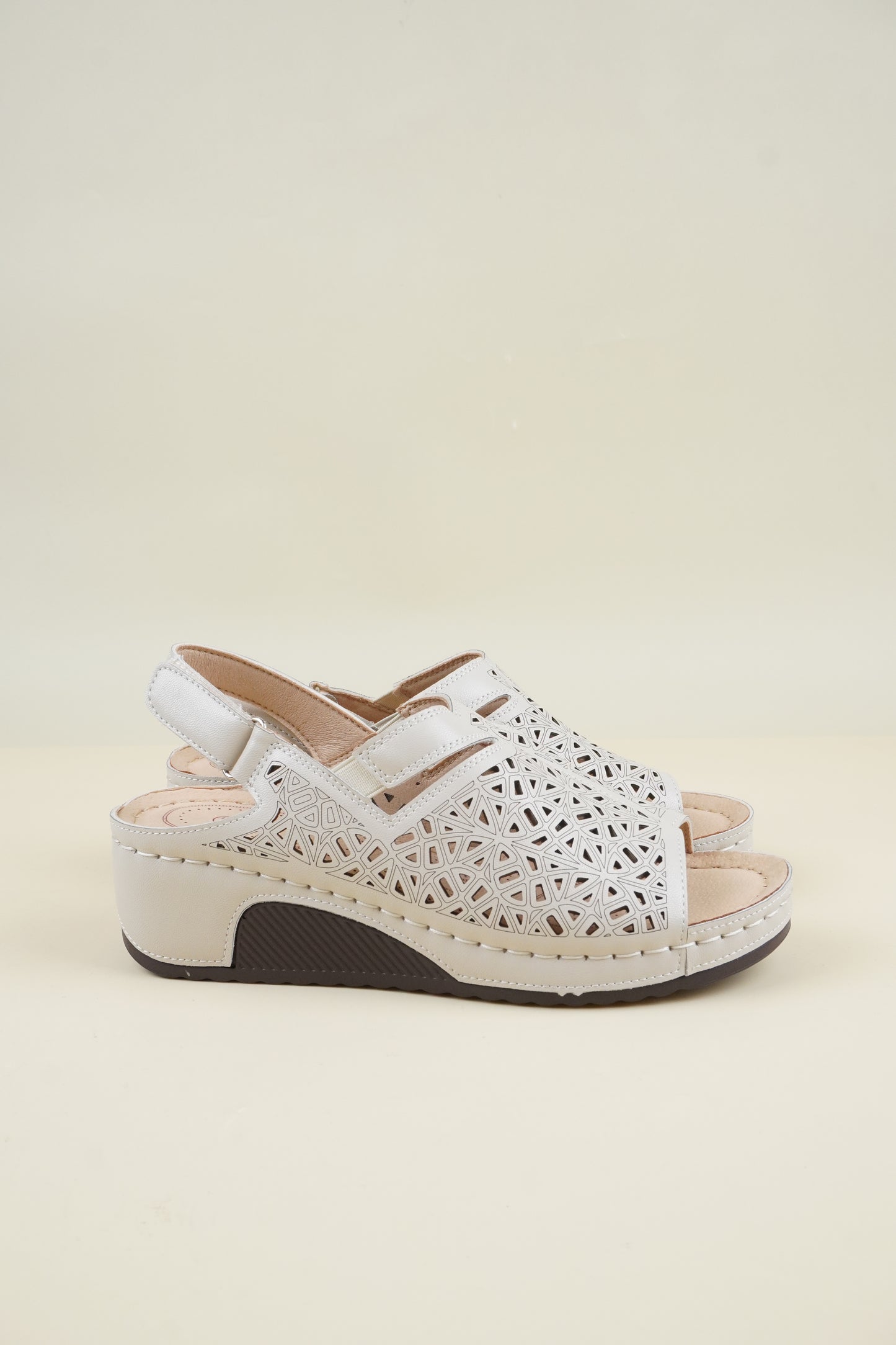 Open-Toe Wide-Fit Sandals - Beige