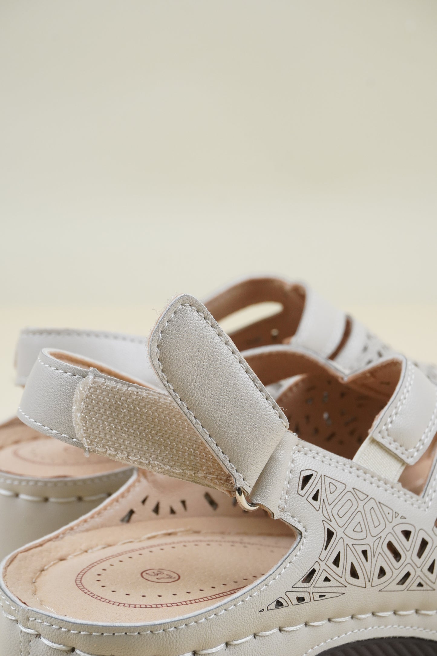 Open-Toe Wide-Fit Sandals - Beige
