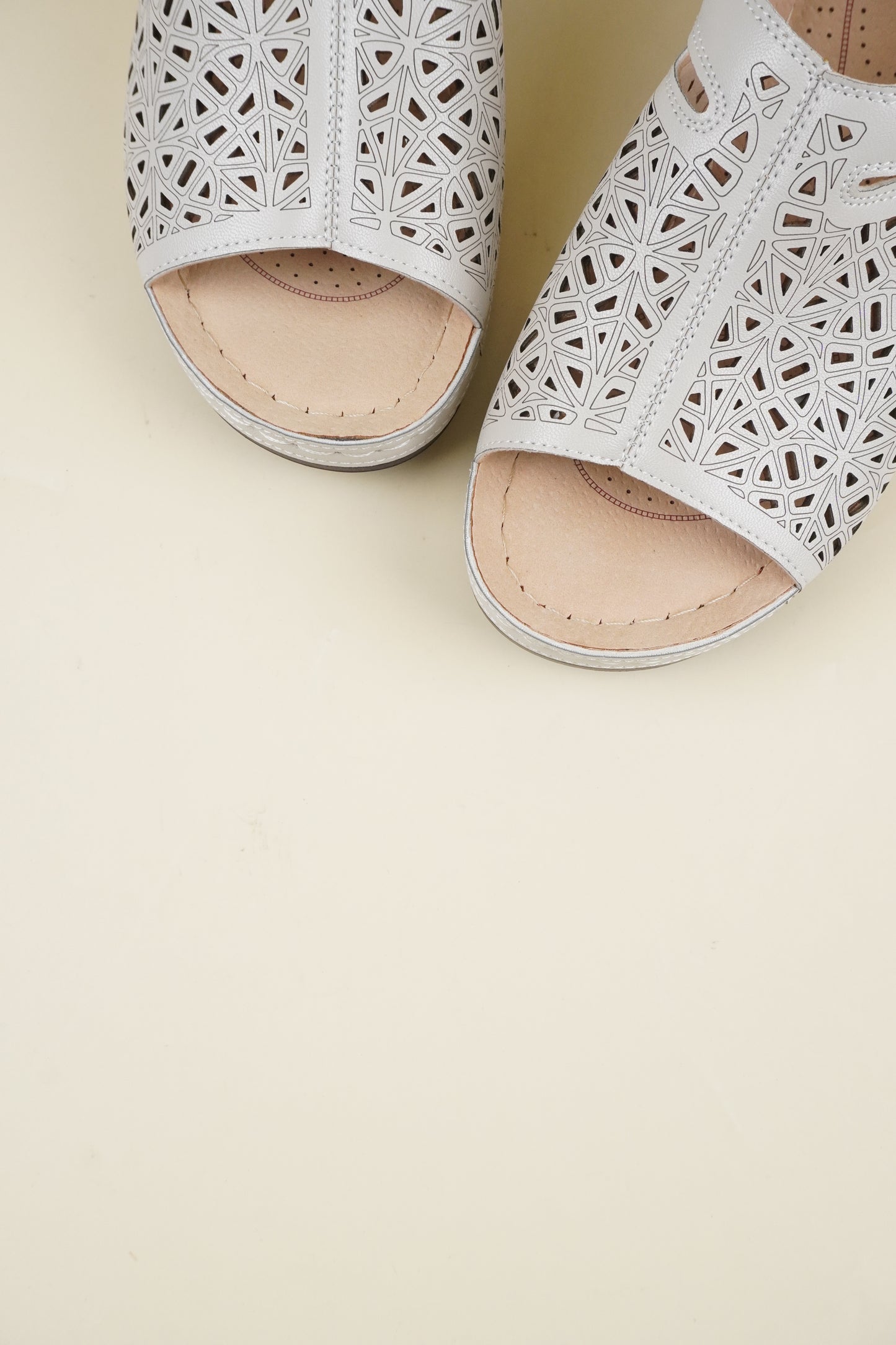 Open-Toe Wide-Fit Sandals - Beige