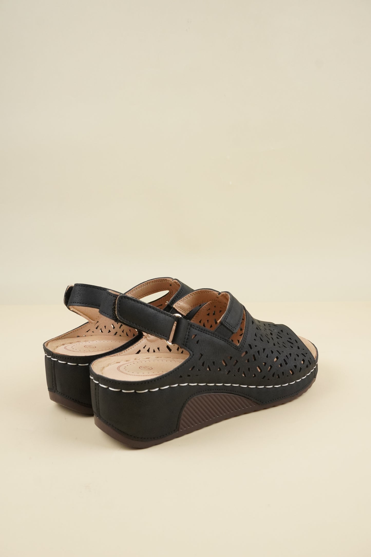 Open-Toe Wide-Fit Sandals - Black