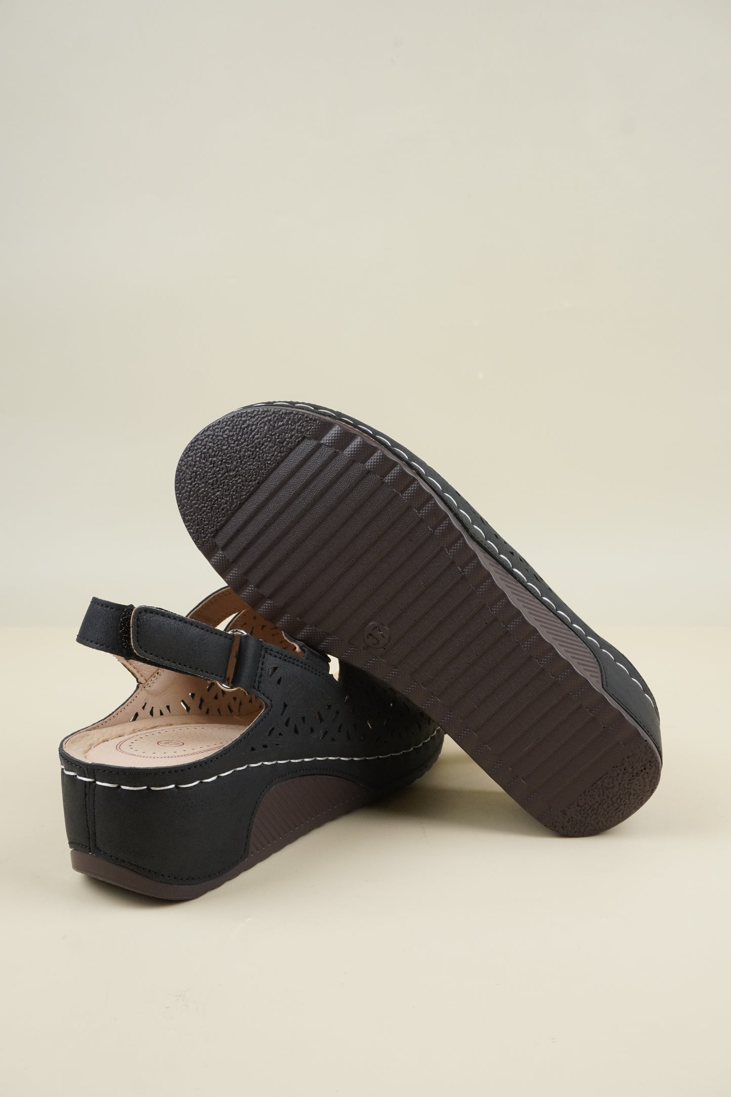 Open-Toe Wide-Fit Sandals - Black