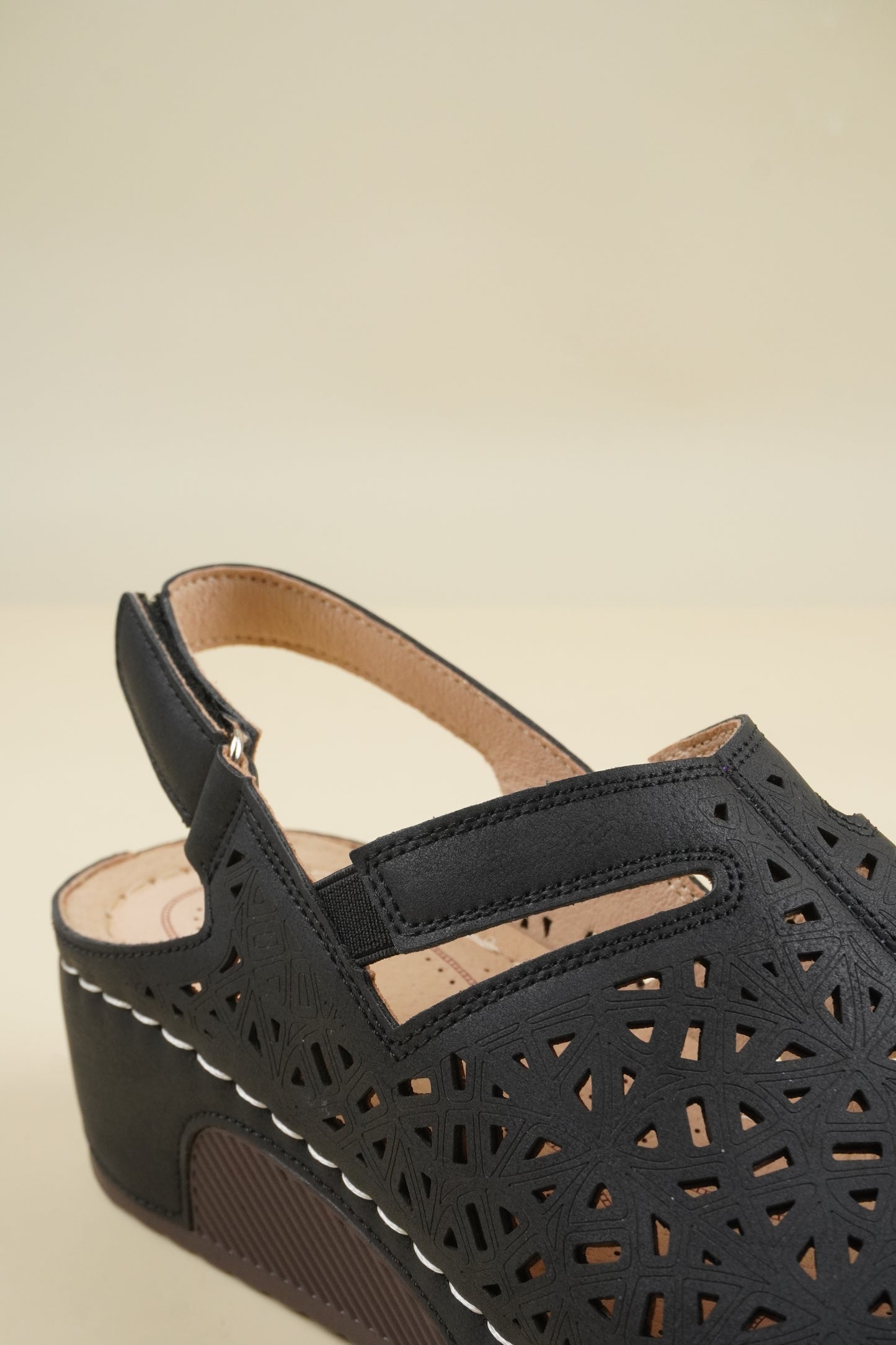 Open-Toe Wide-Fit Sandals - Black