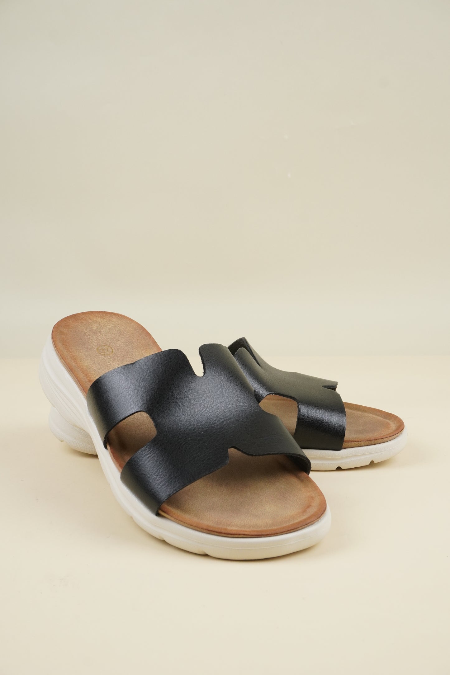 H Slippers - Black