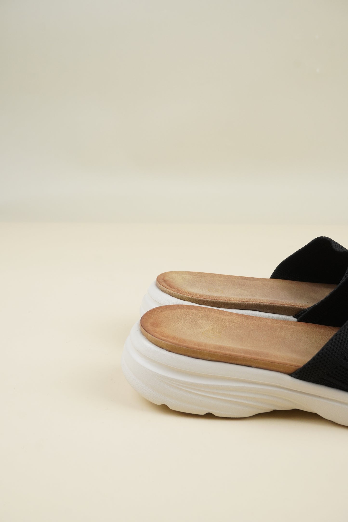 Fabric Light Weight Slippers - Black