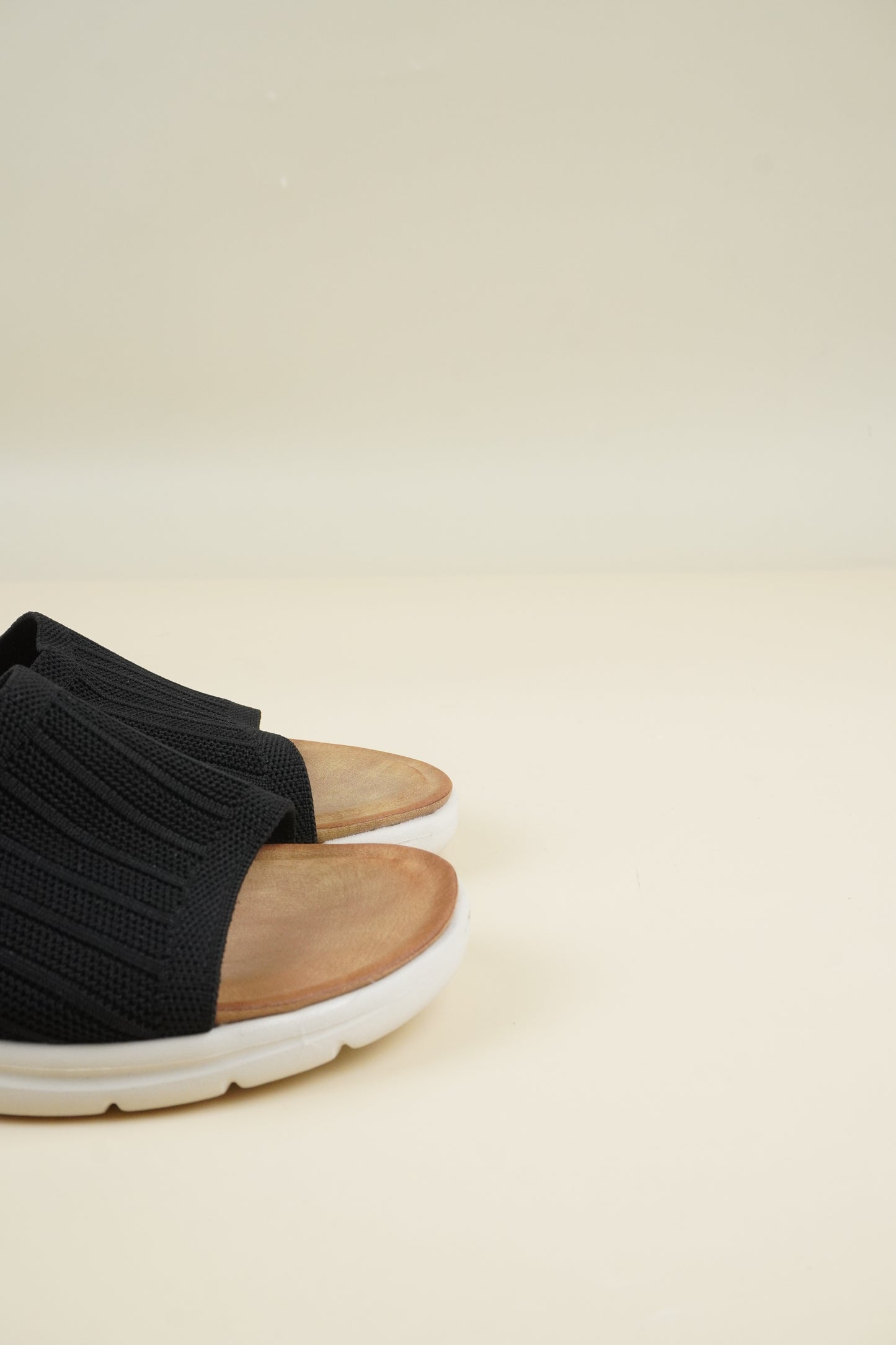 Fabric Light Weight Slippers - Black