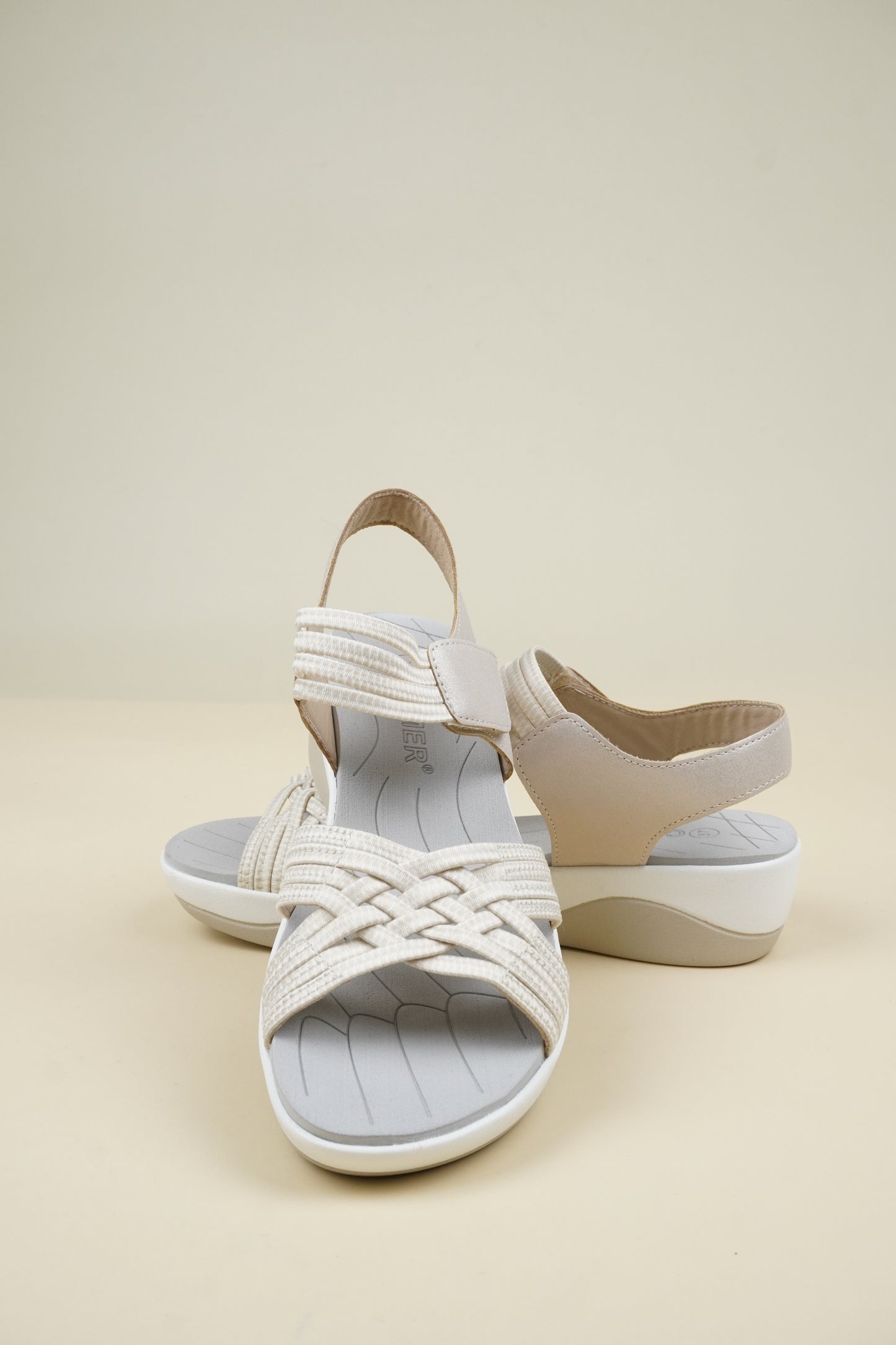 Women's Flex Comfort Sandals - Beige