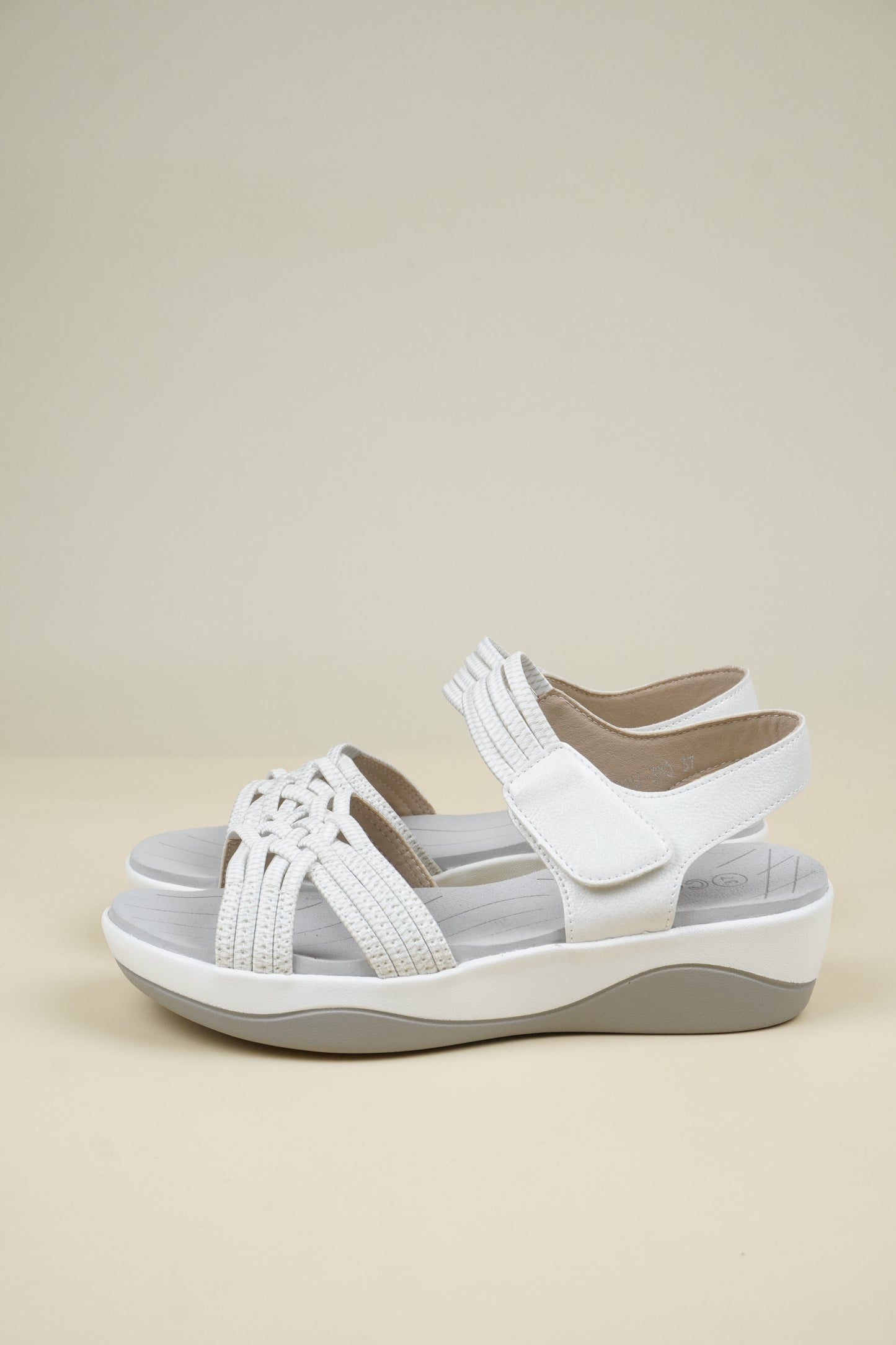 Women's Flex Comfort Sandals - White