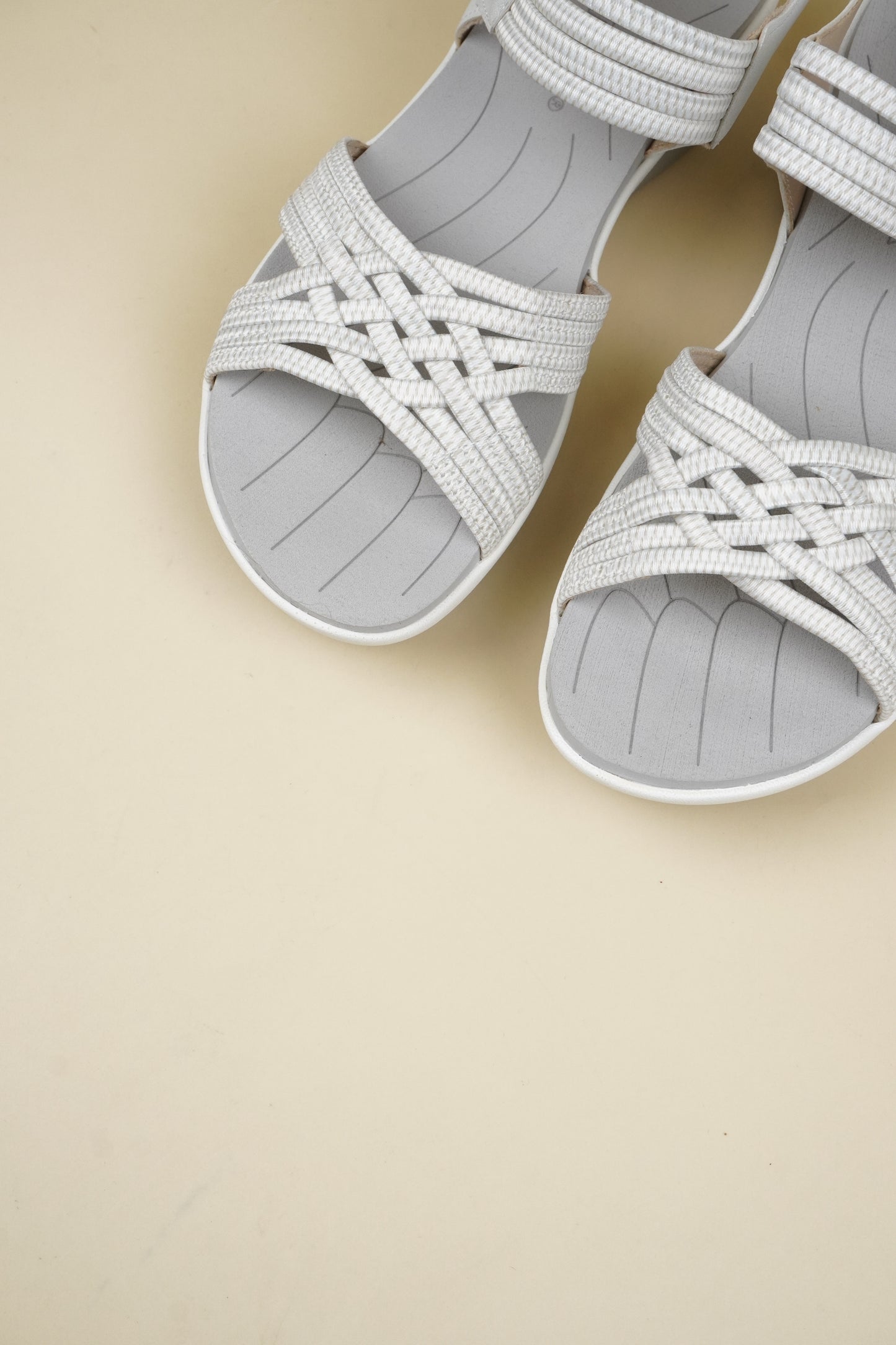 Women's Flex Comfort Sandals - White