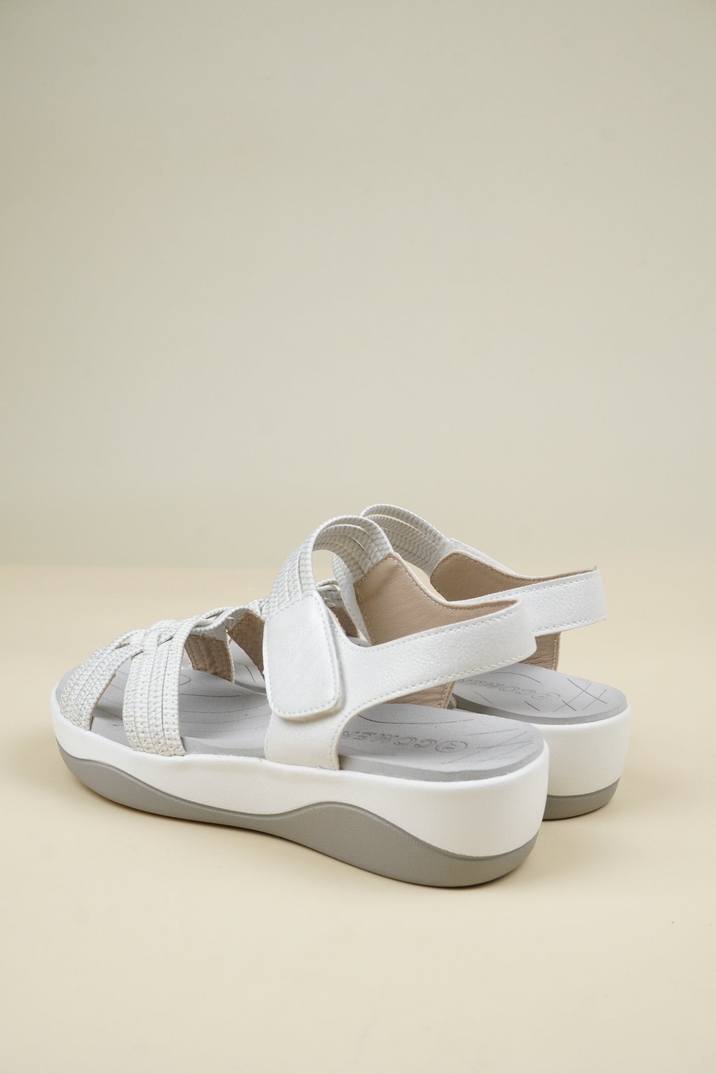 Women's Flex Comfort Sandals - White