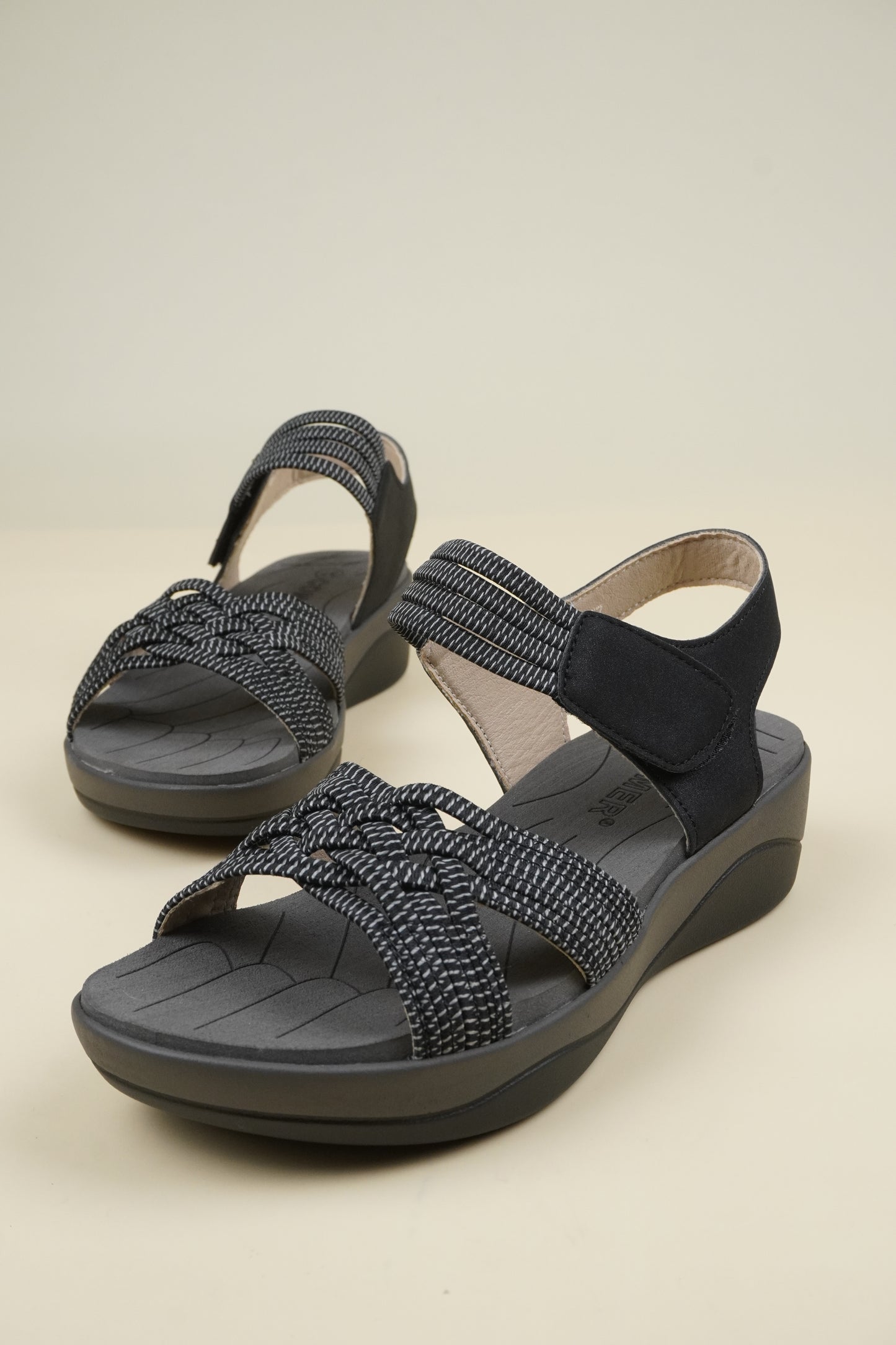 Women's Flex Comfort Sandals - Black