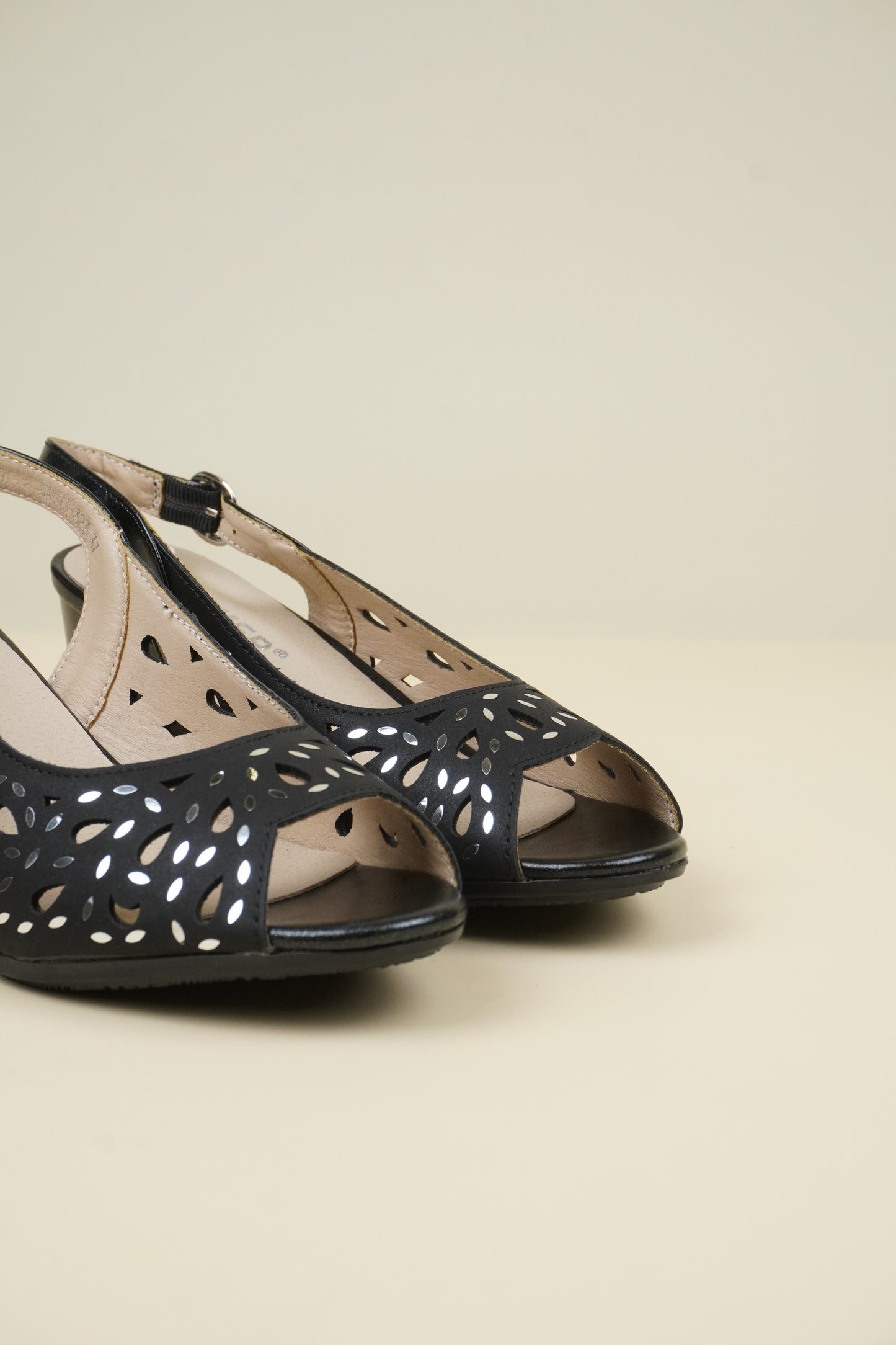 Ladies' Mid-Heel Slingack Sandals - Black