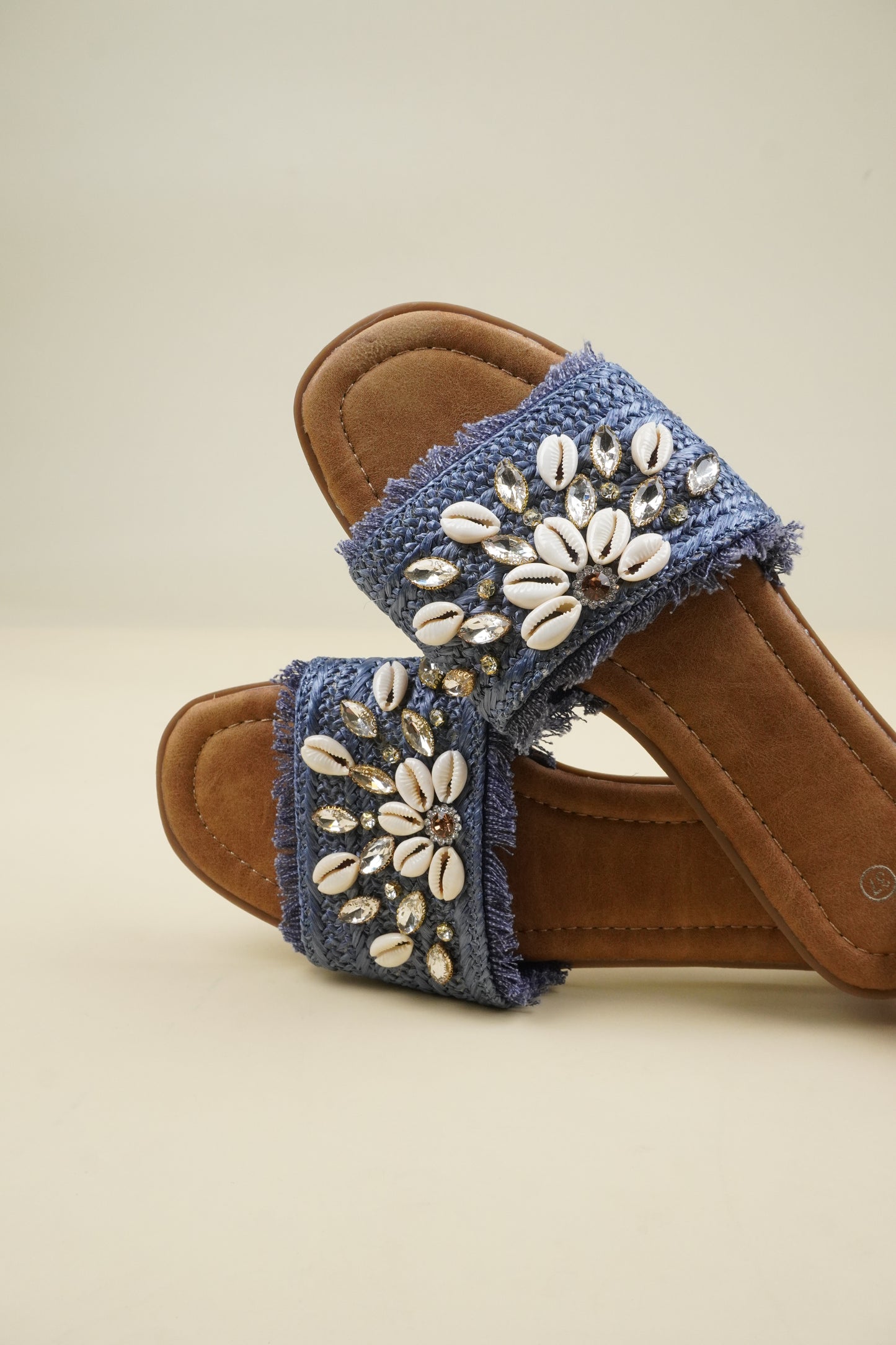 Shell & Rhinestone Decor Raw Trim Slippers - Blue