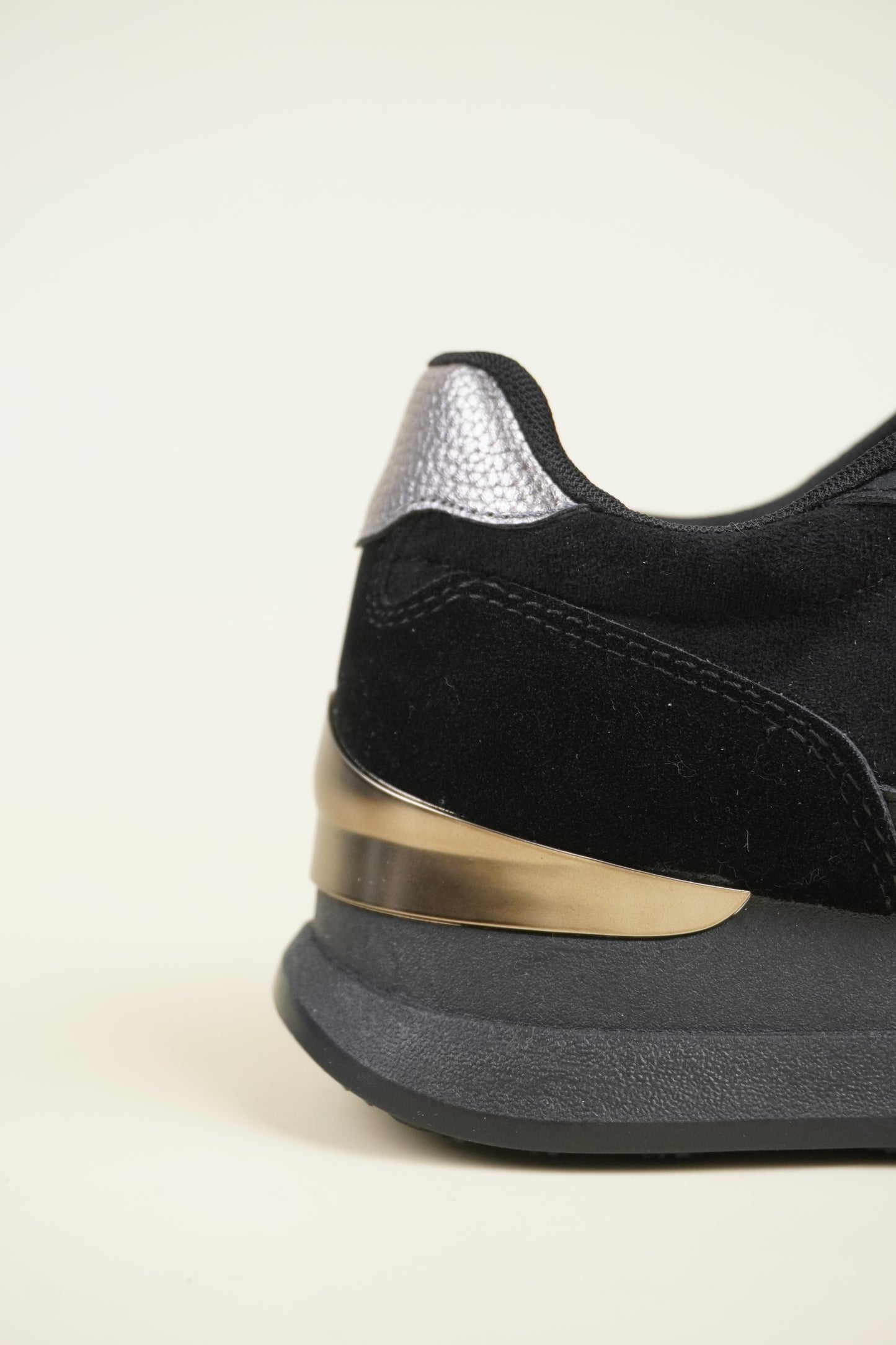 Velúr Wedge Sportcipő - Fekete