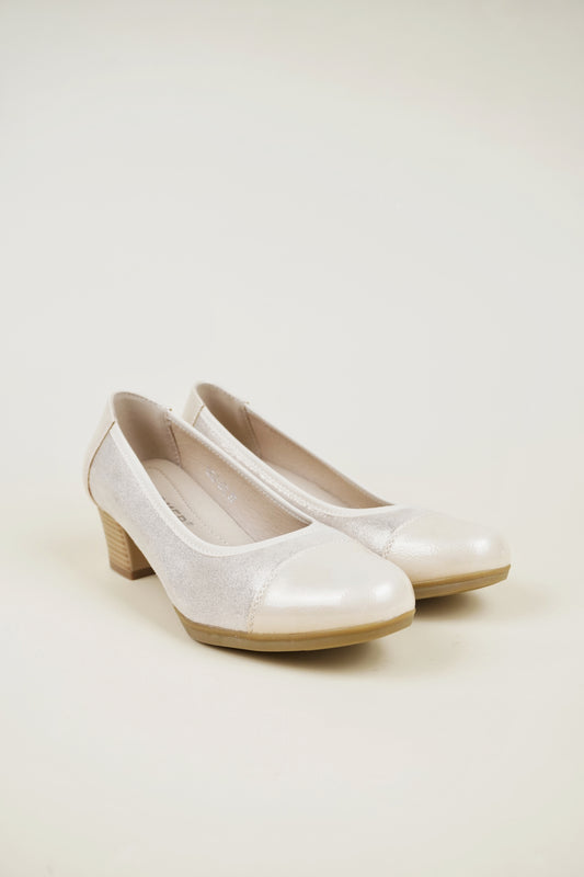 Ladies' Round Toe Pumps Low Heel - Beige